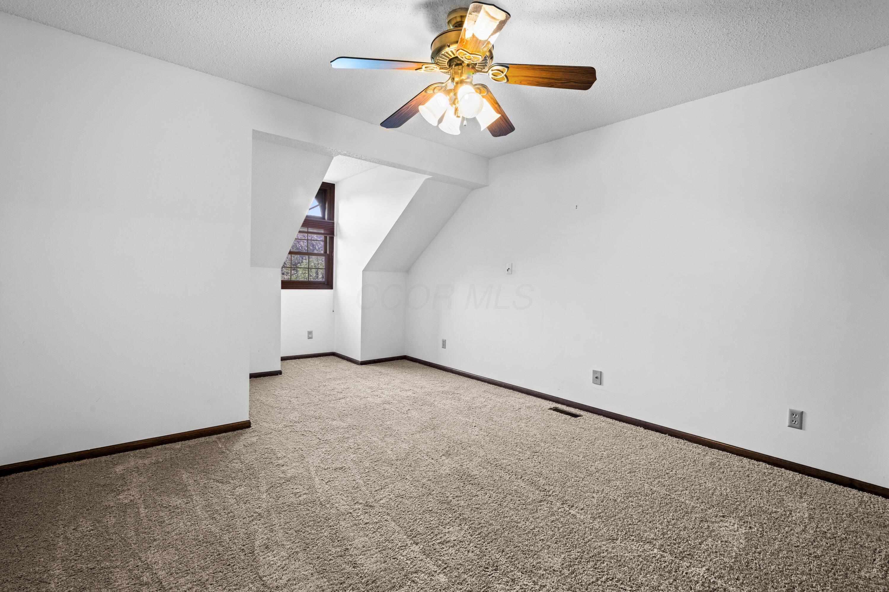5219 Willow Grove Place S, 18 Property Photo 15