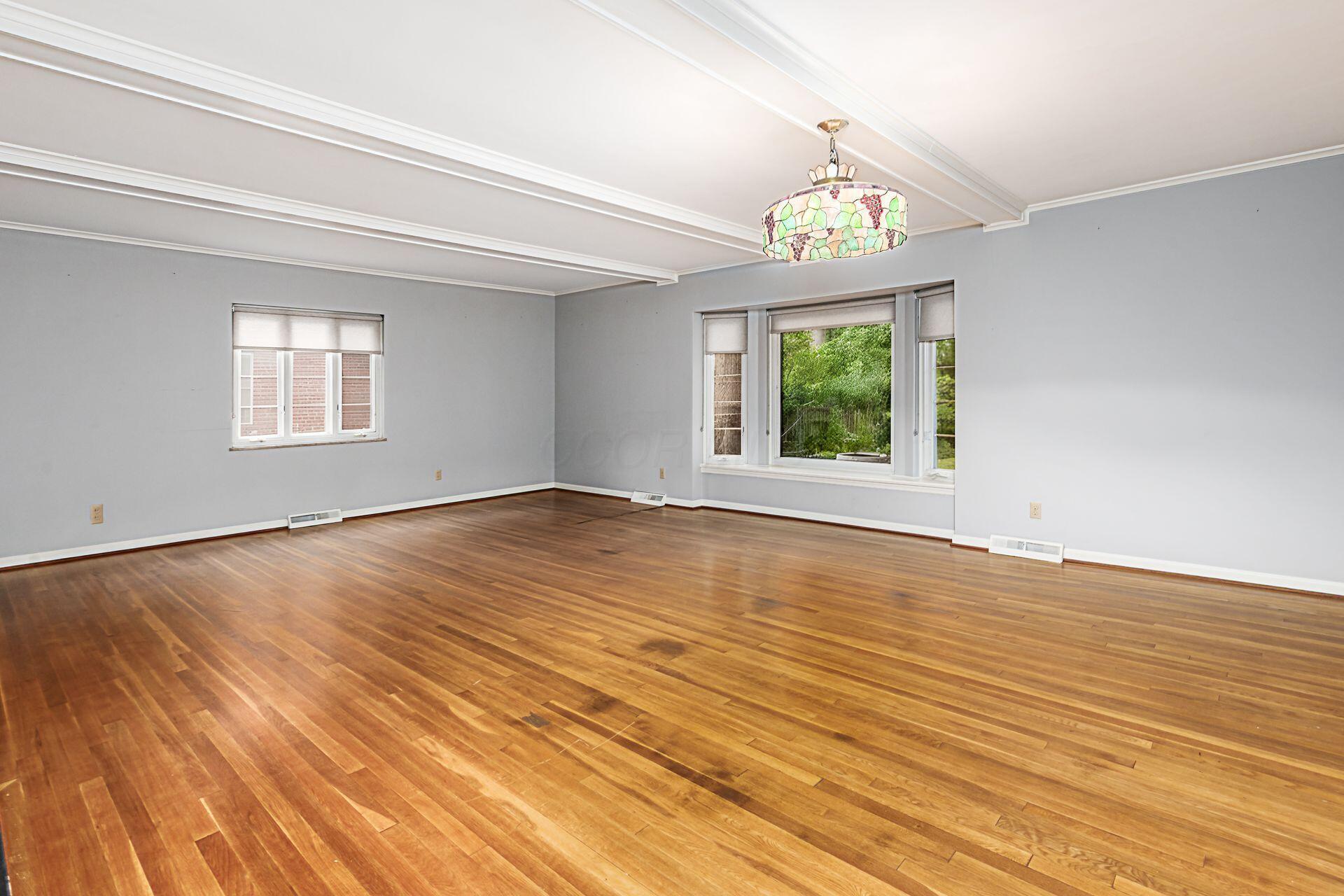 121 Ceramic Drive Property Photo 10