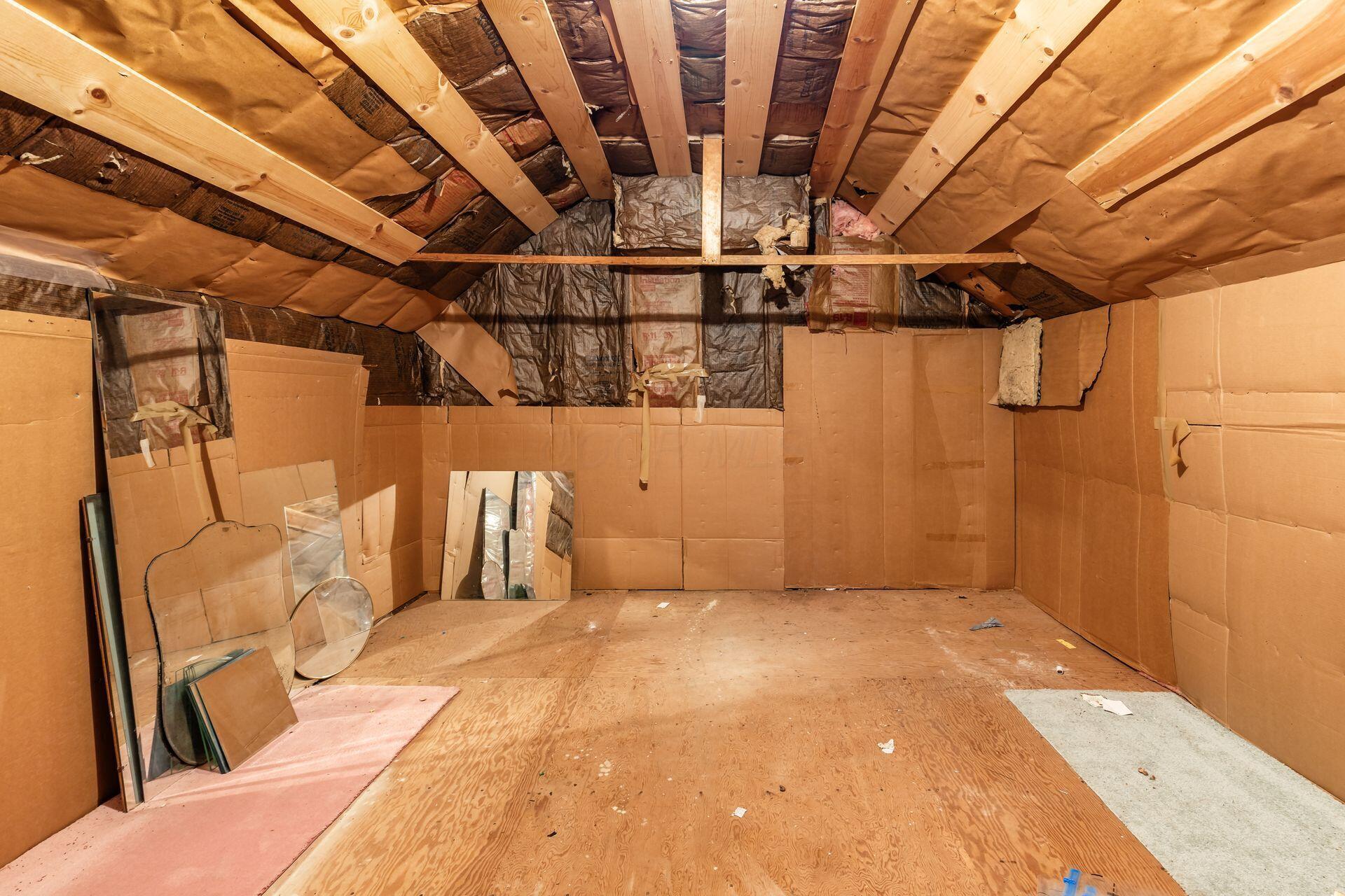 121 Ceramic Drive Property Photo 23