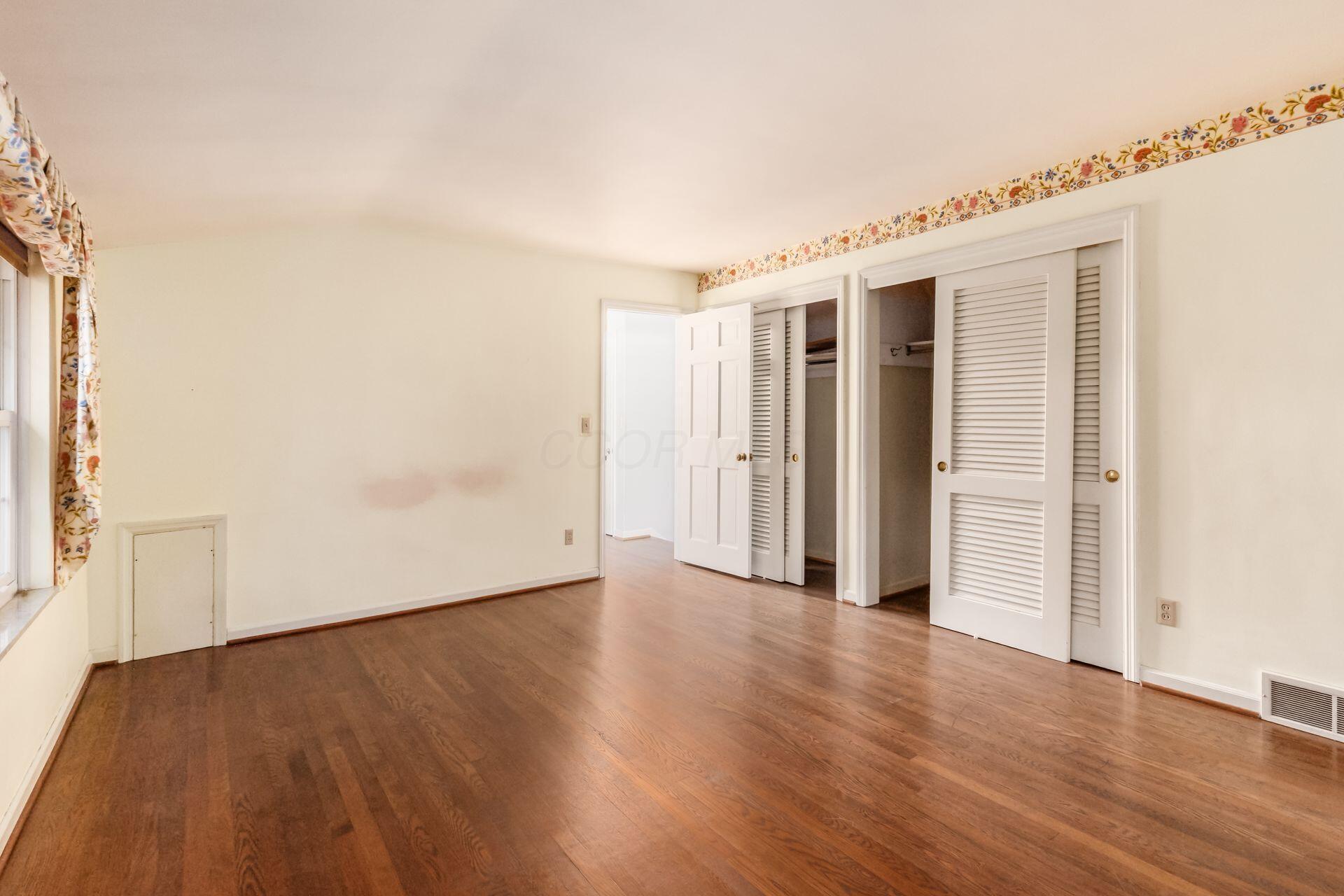 121 Ceramic Drive Property Photo 25