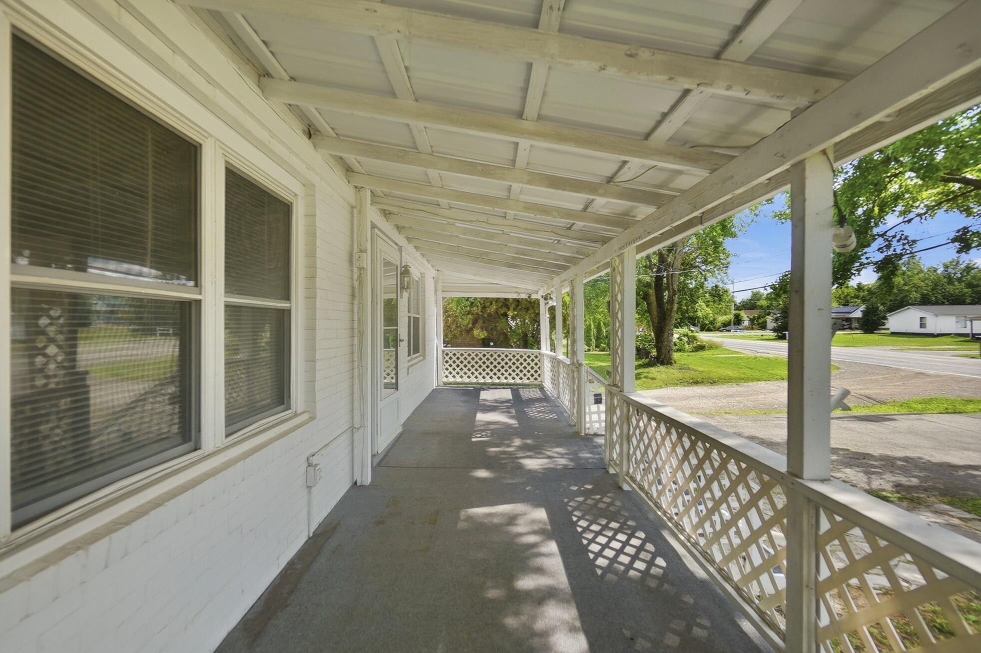 1408 Brown Road Property Photo 4