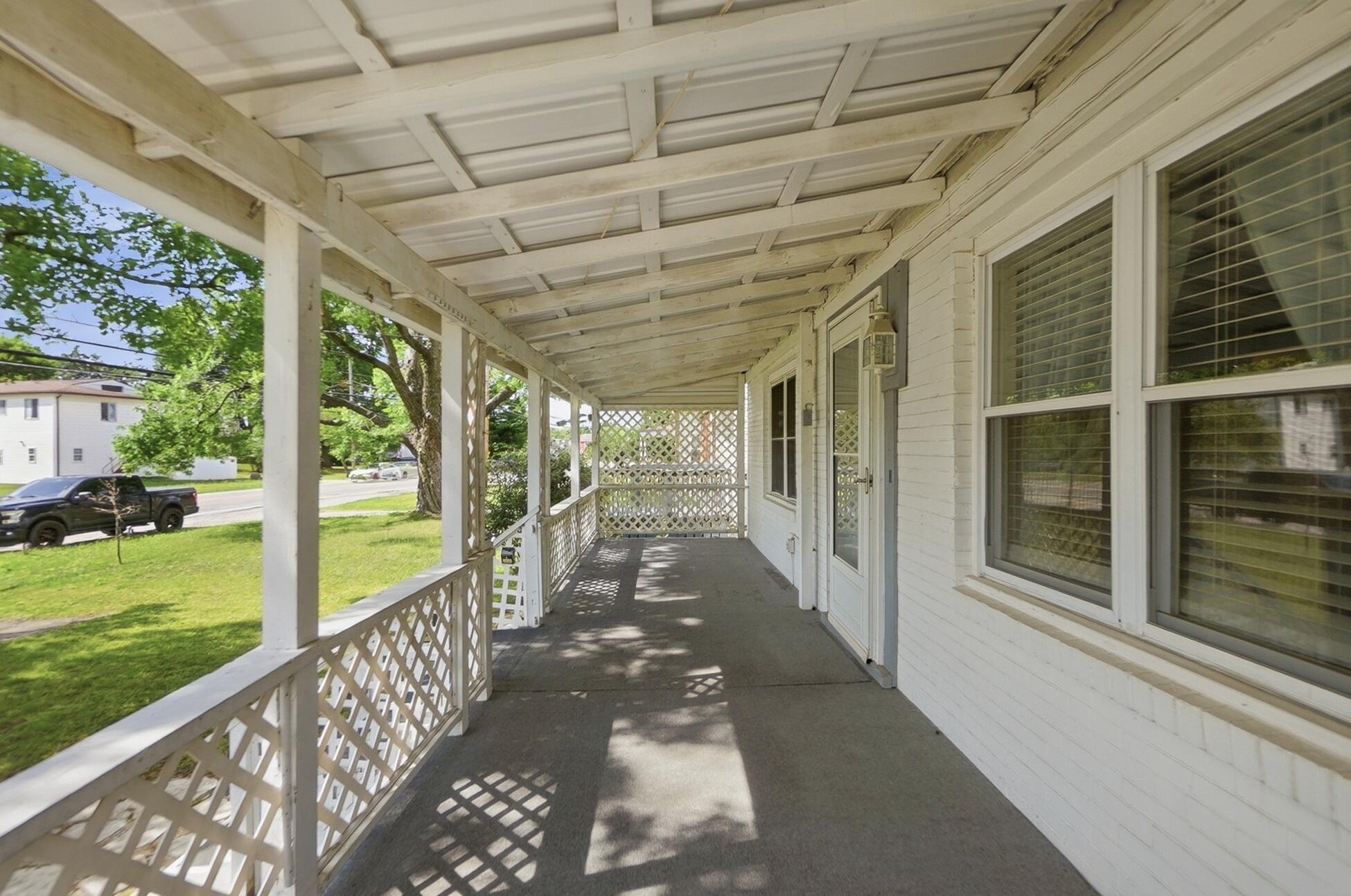 1408 Brown Road Property Photo 5