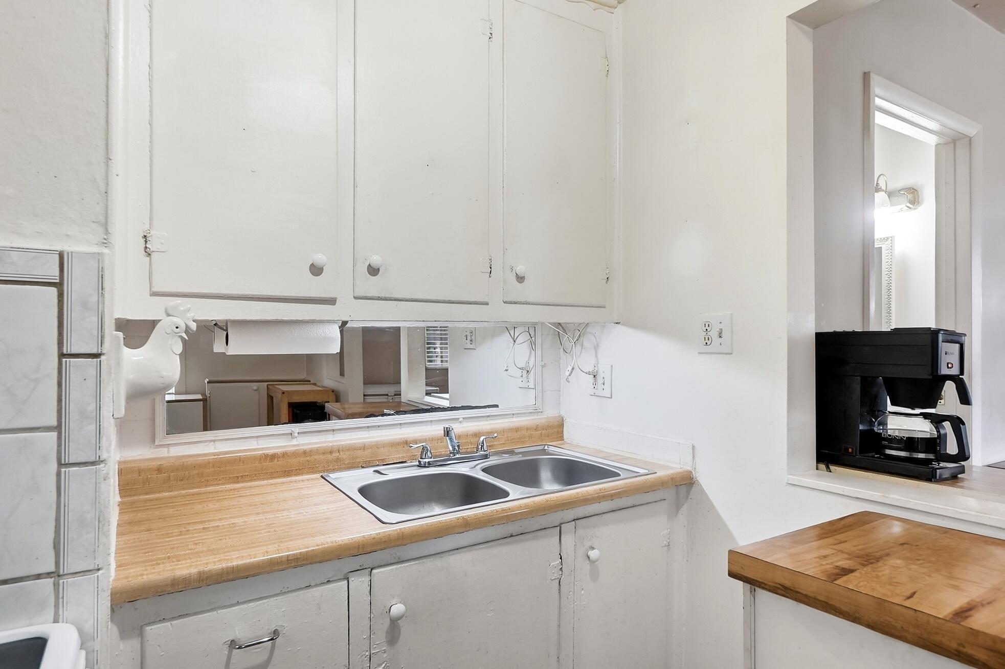 1408 Brown Road Property Photo 11