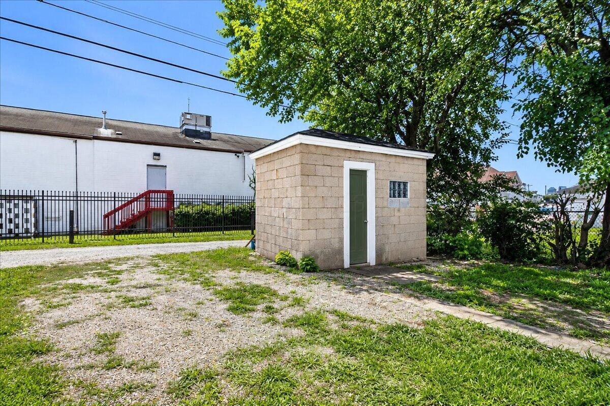 1155 Hildreth Avenue Property Photo 38