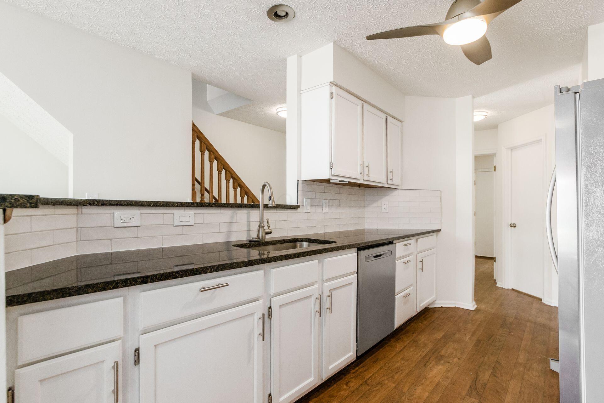 3656 Lakestone Circle Property Photo 7