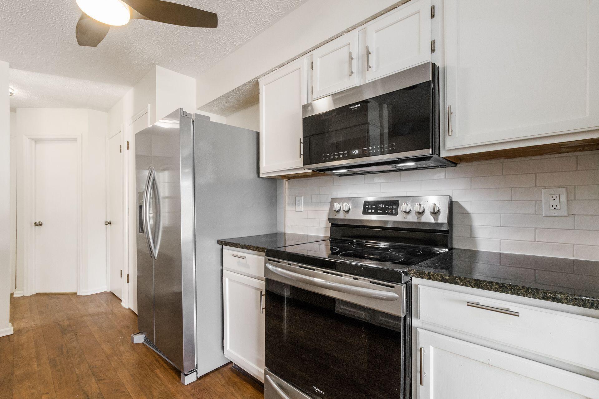 3656 Lakestone Circle Property Photo 8