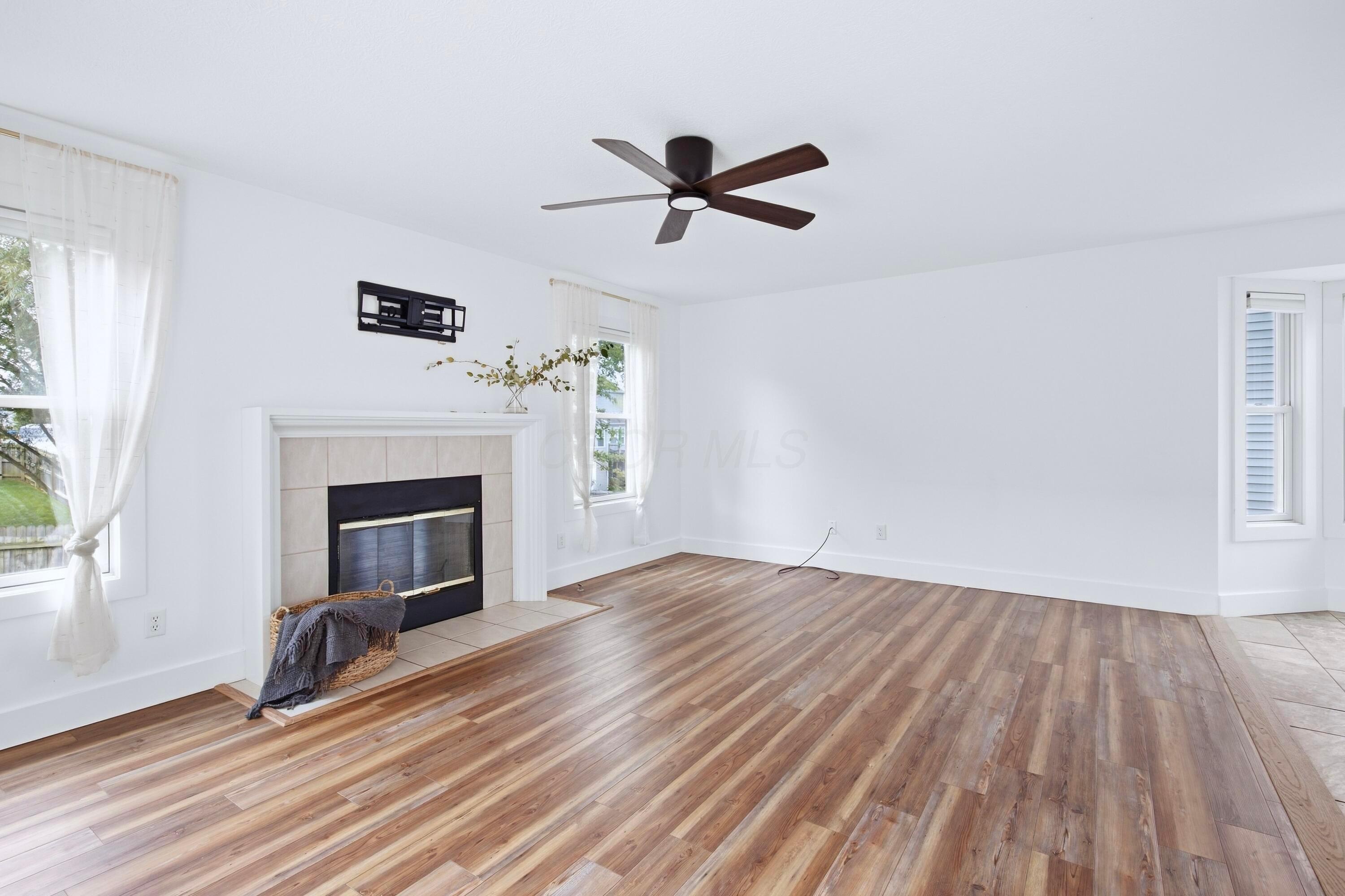 2416 Long Bow Avenue Property Photo 12