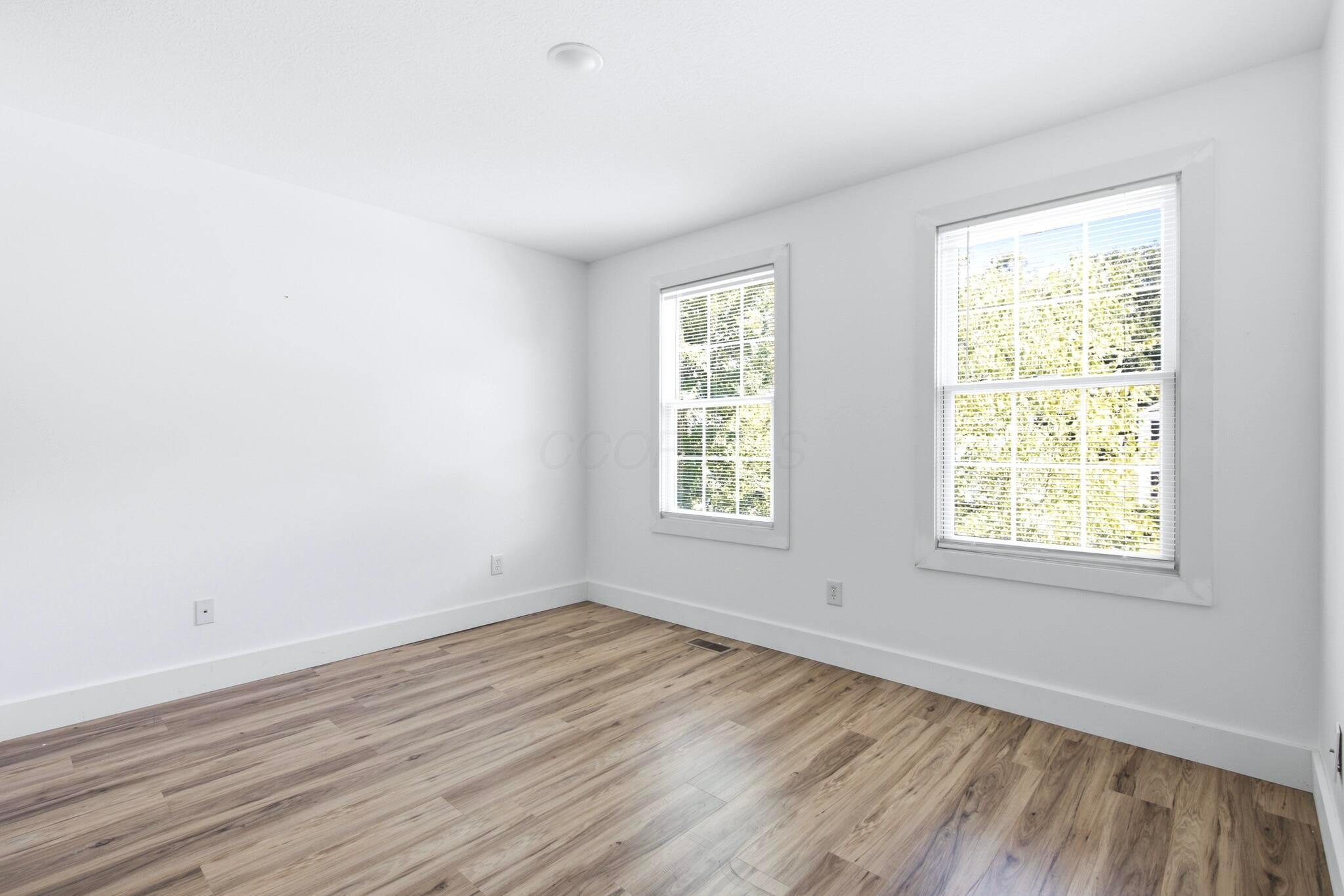 2416 Long Bow Avenue Property Photo 26