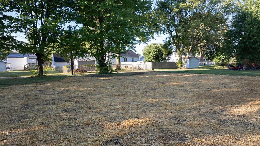 22 Summit Avenue Property Photo 43