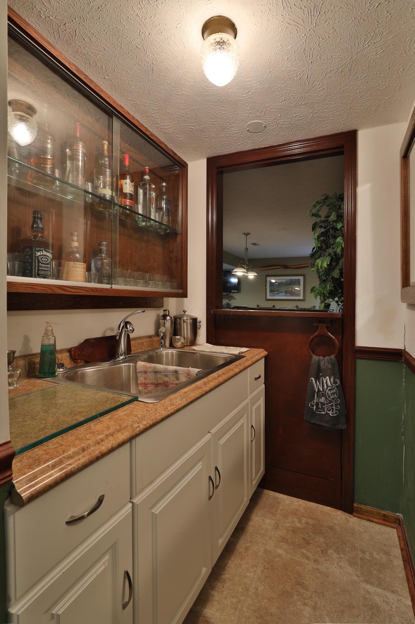1108 Forest View Court Property Photo 29