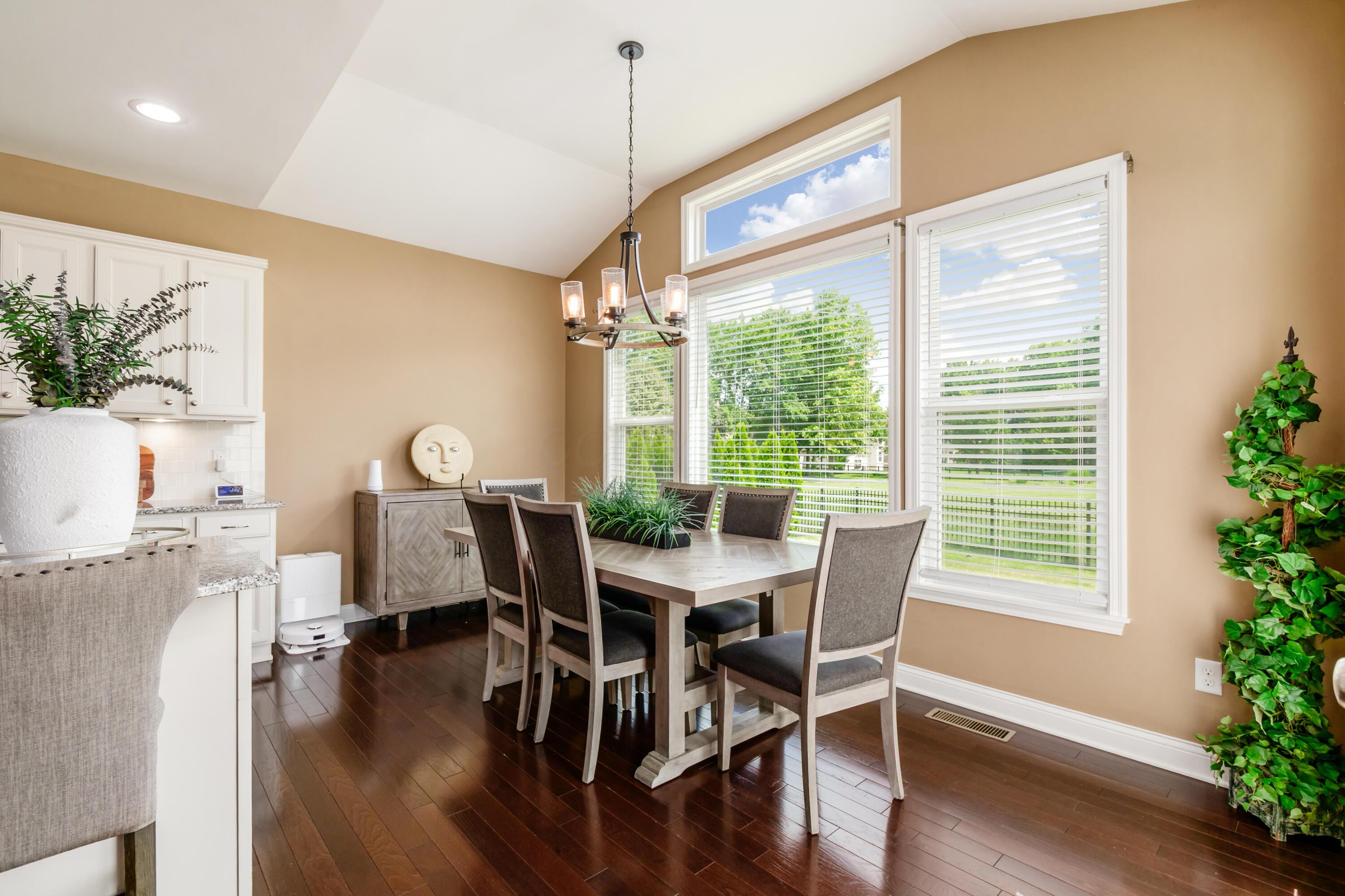 8520 Coldwater Drive Property Photo 4