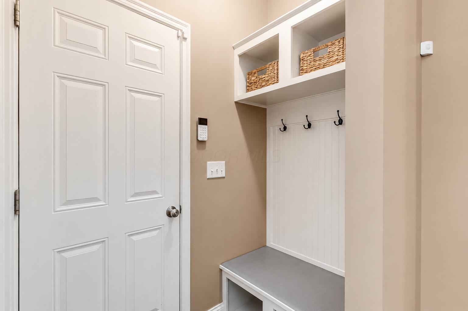 8520 Coldwater Drive Property Photo 8