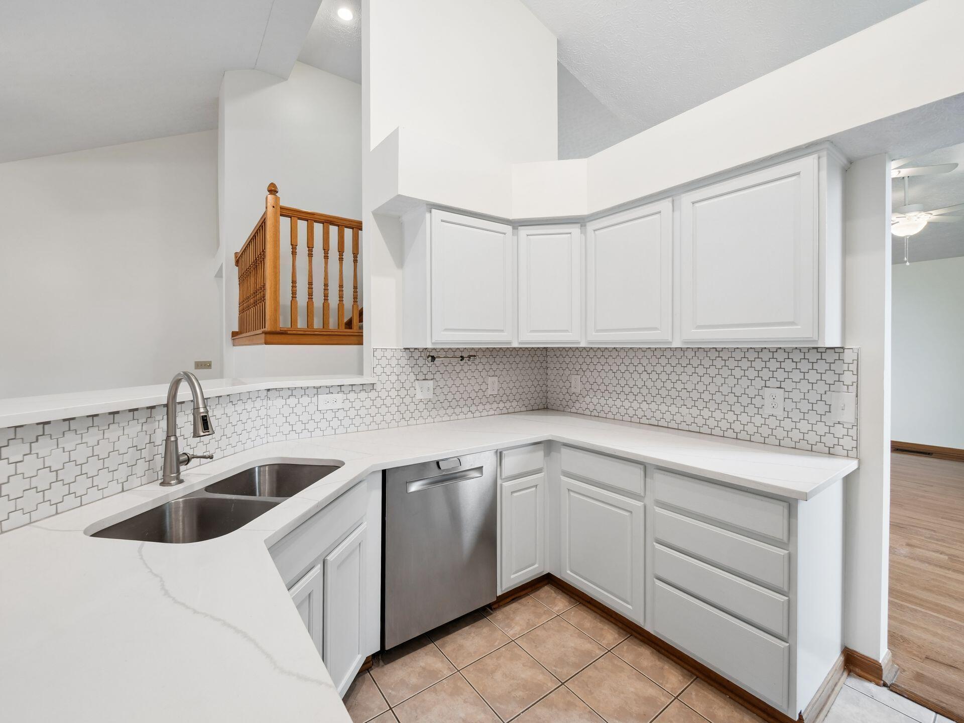 5516 Fox Hill Road Property Photo 13