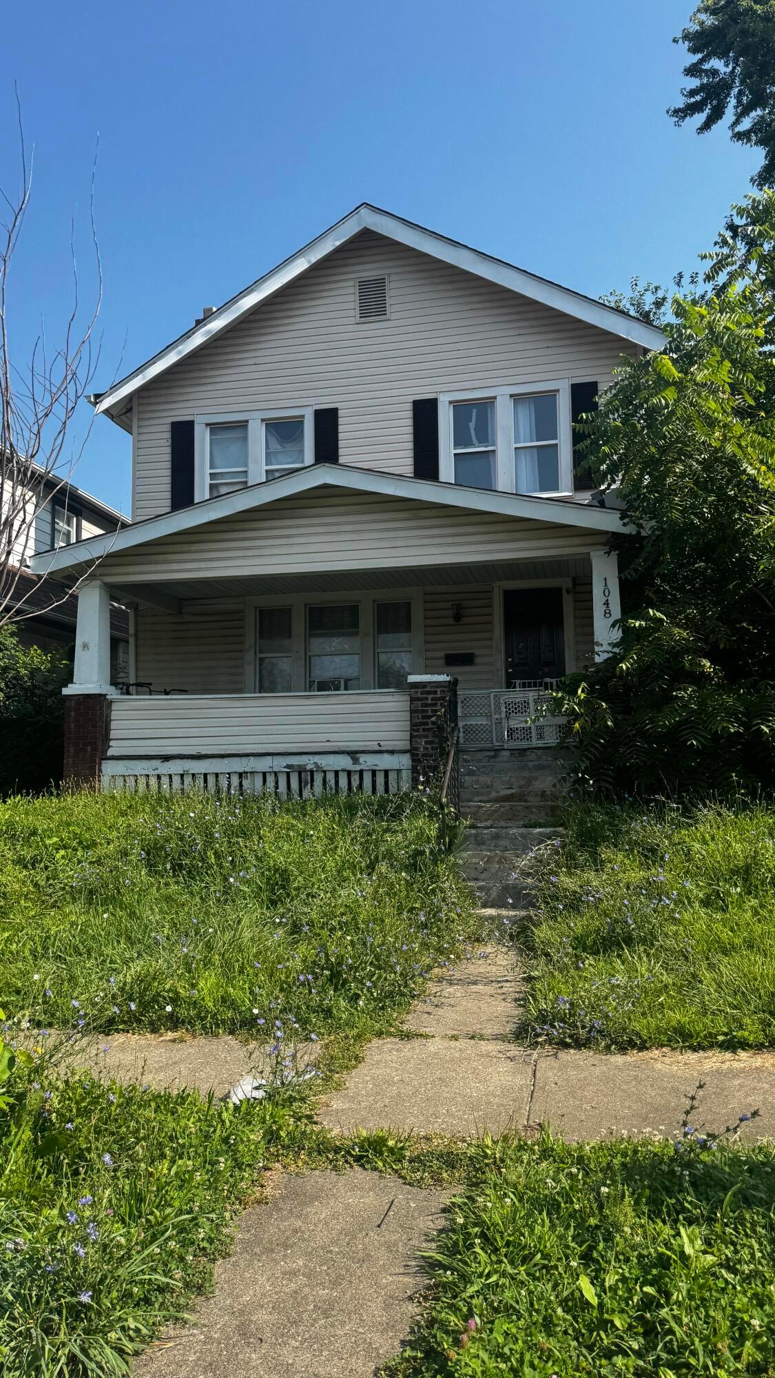 1048 E 15th Avenue Property Photo 1