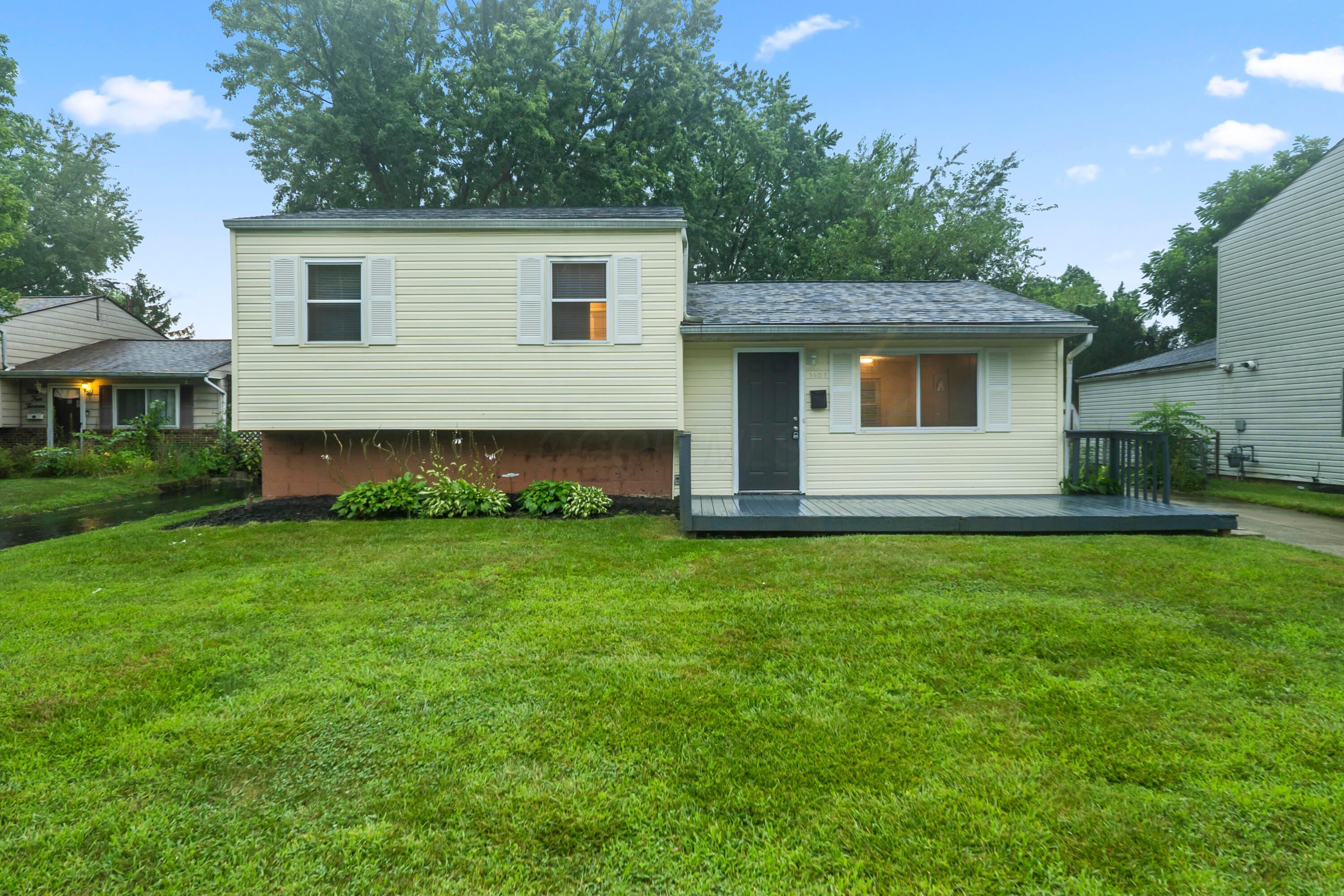 5407 Centner Lane Property Photo 1