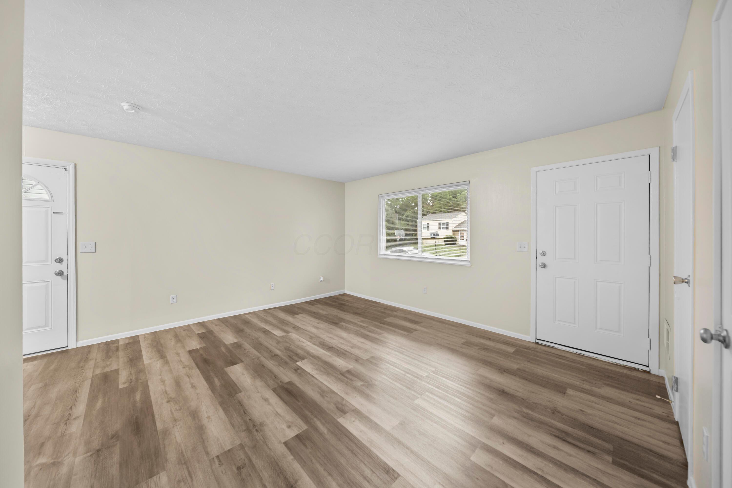 5407 Centner Lane Property Photo 9