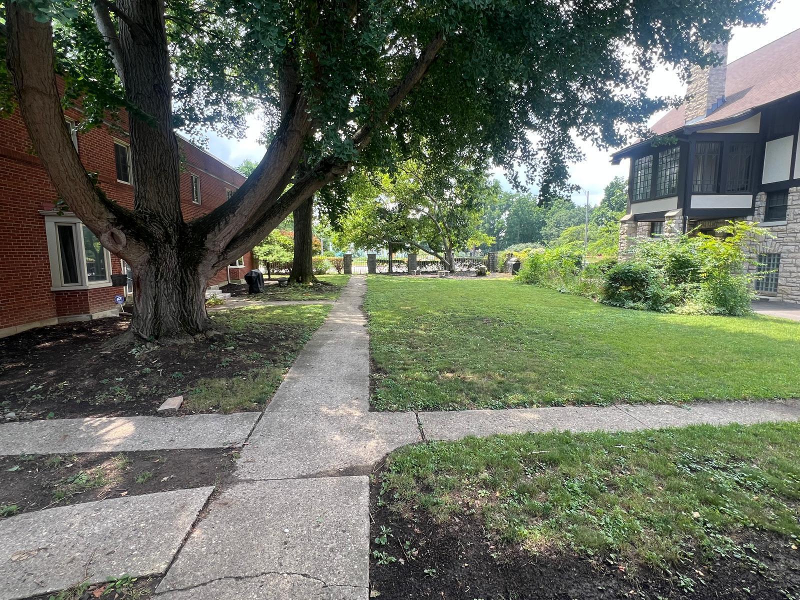 1738-1750 E Broad Street Property Photo 3