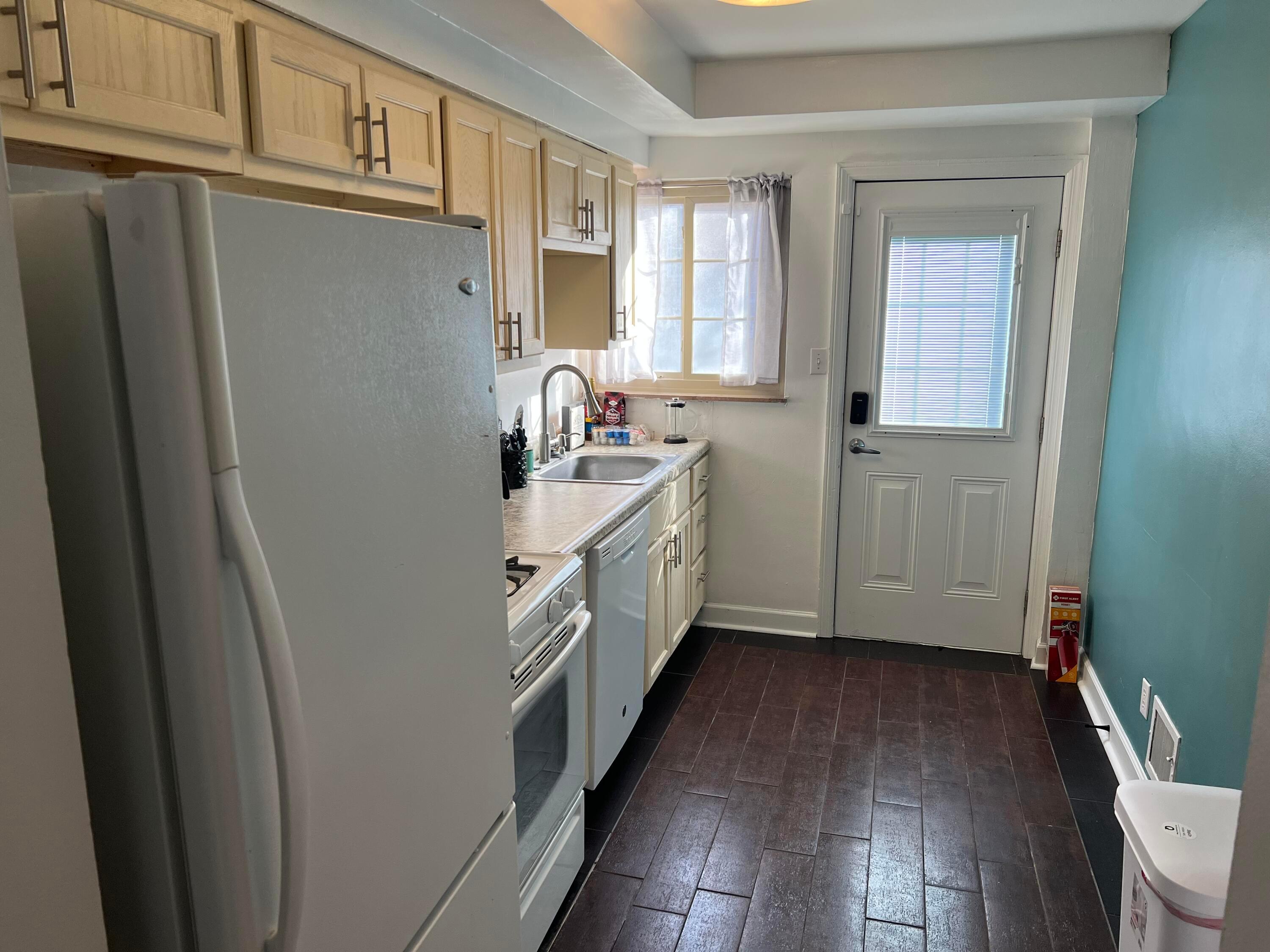 1738-1750 E Broad Street Property Photo 17