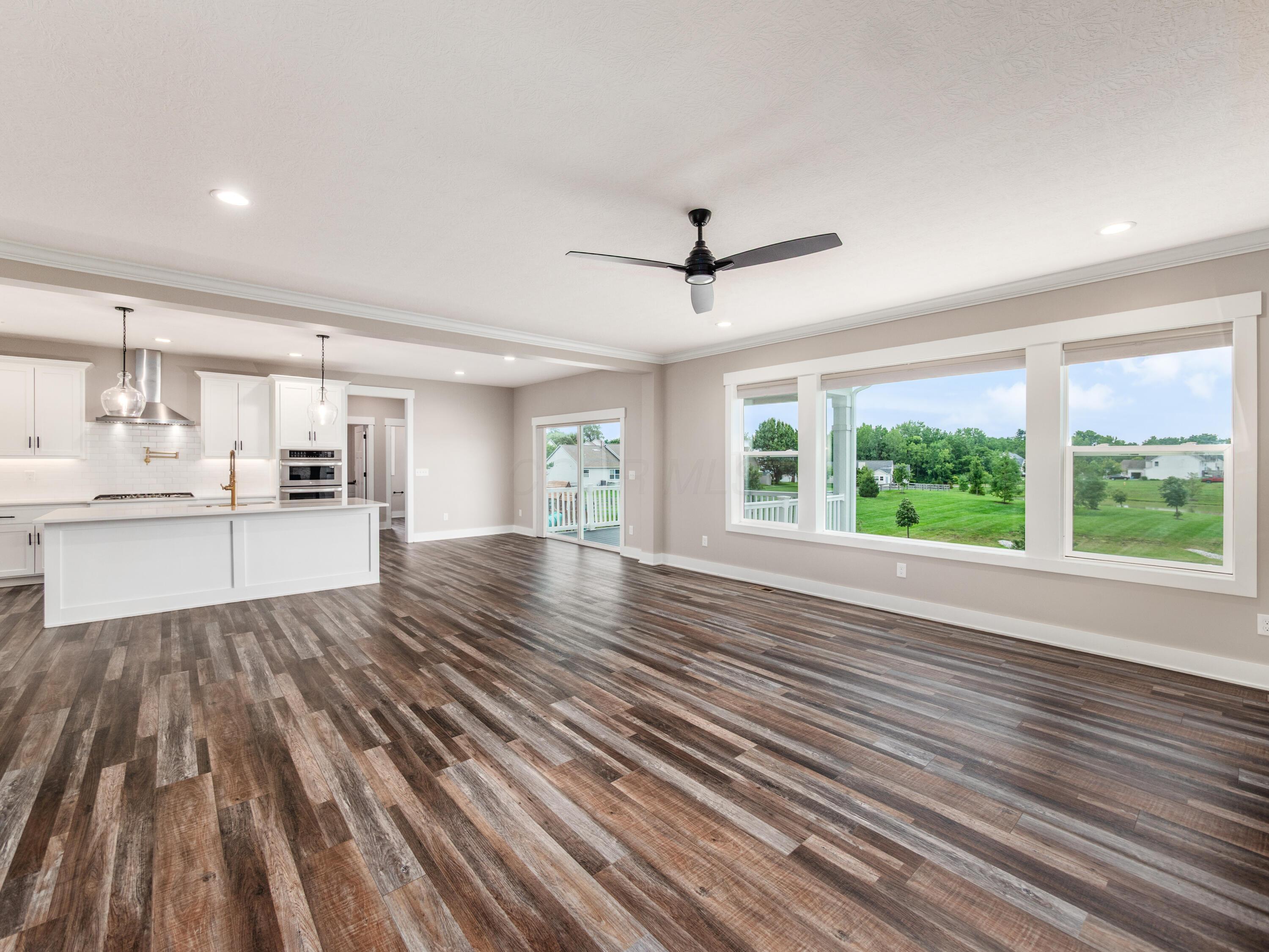 2338 Jaxton Court Property Photo 6
