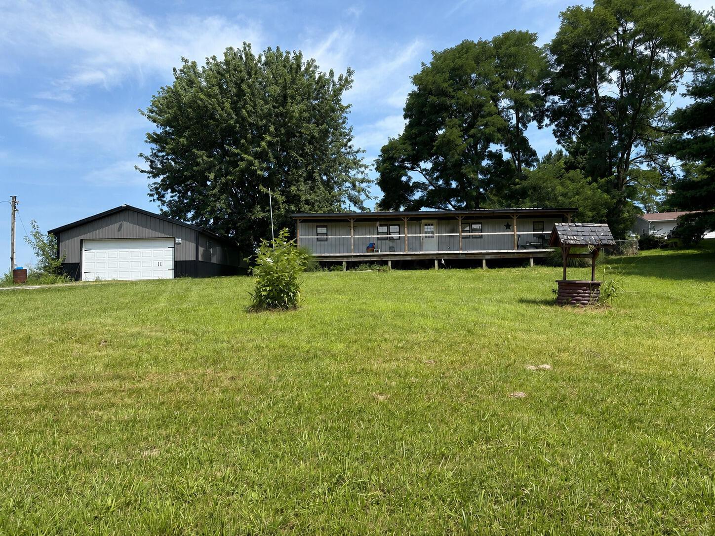 5517 Lower Twin Road Property Photo 1