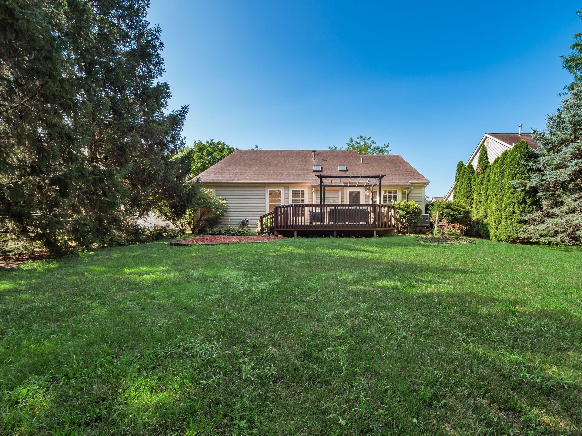 6380 Rossmore Lane Property Photo 4