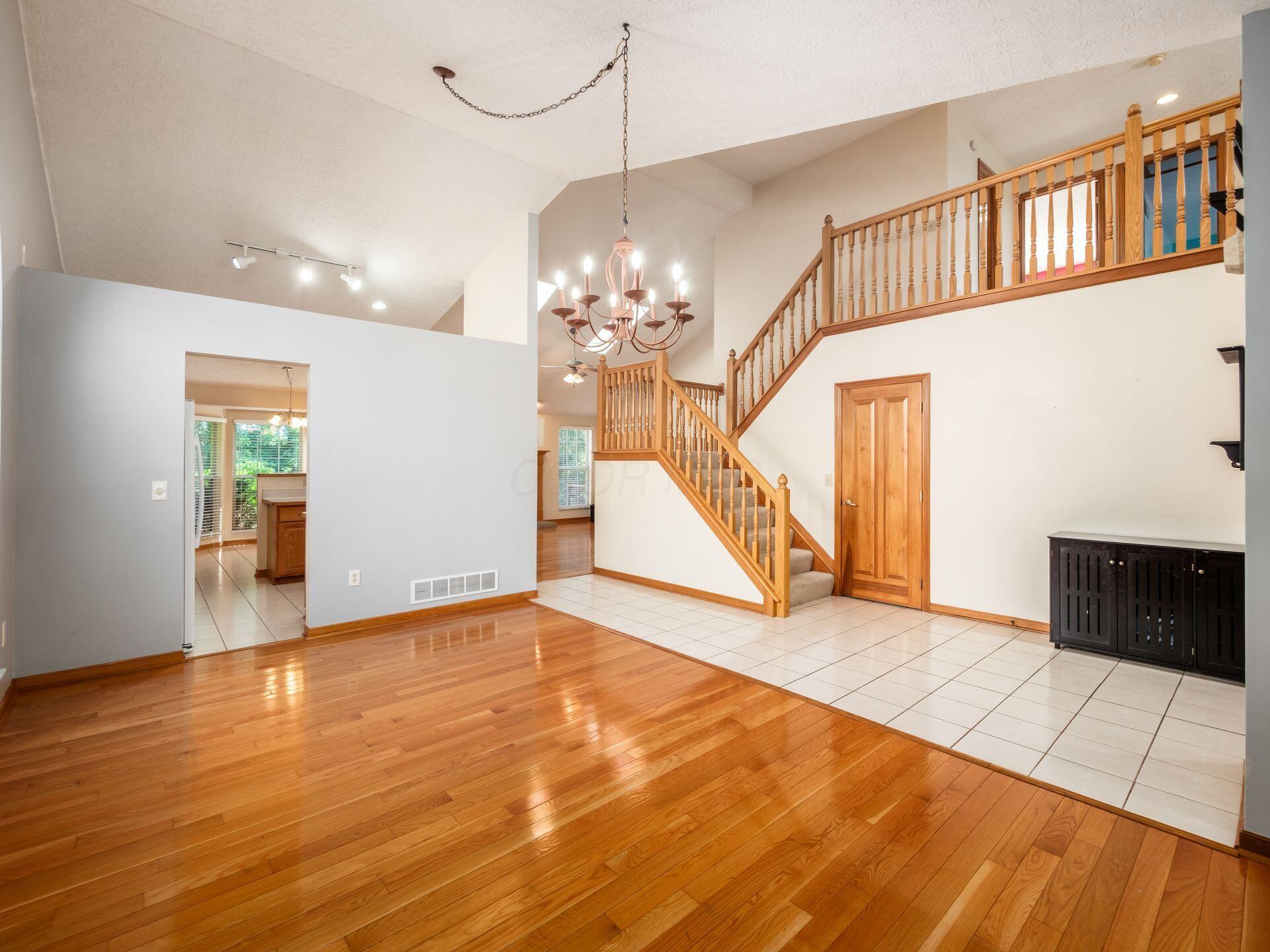 6380 Rossmore Lane Property Photo 11