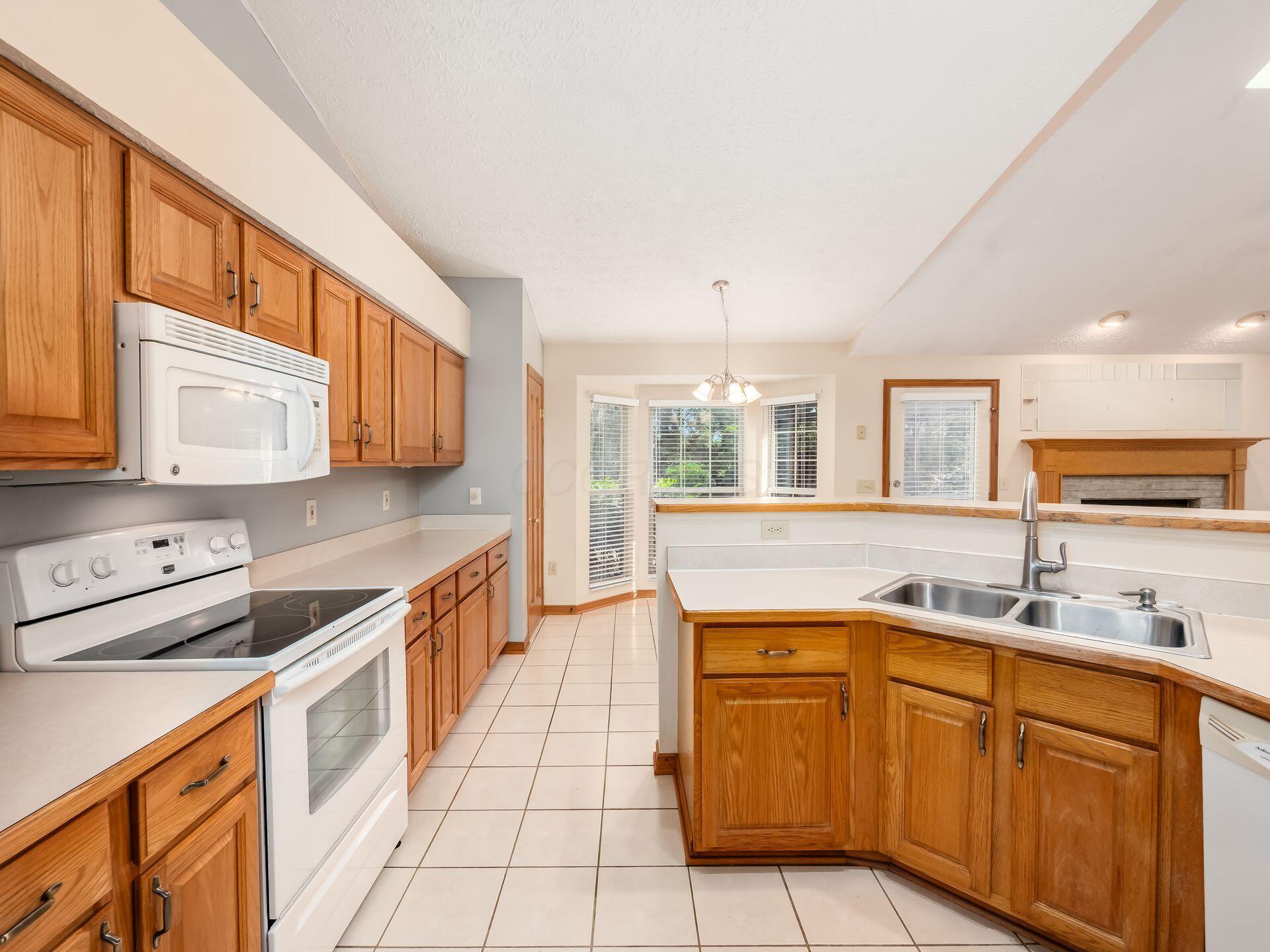 6380 Rossmore Lane Property Photo 15