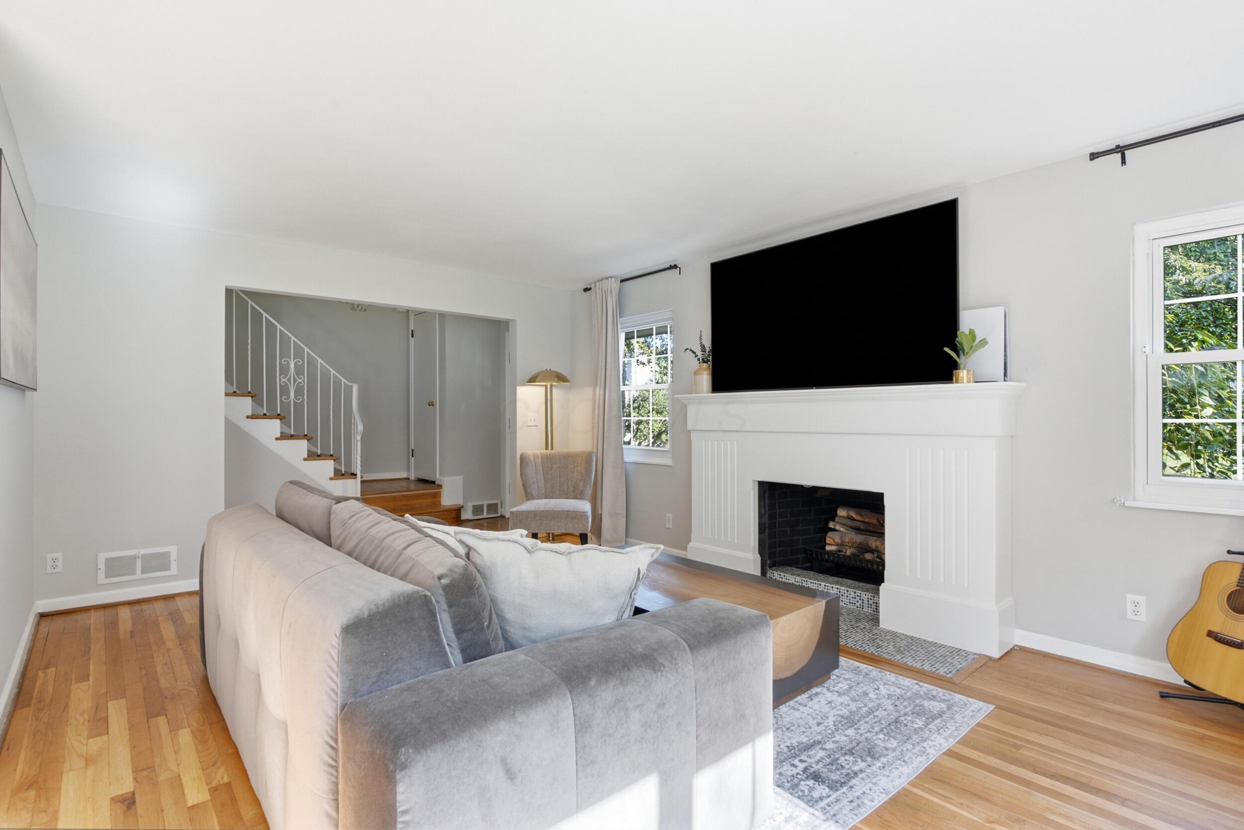 2569 Chester Road Property Photo 8