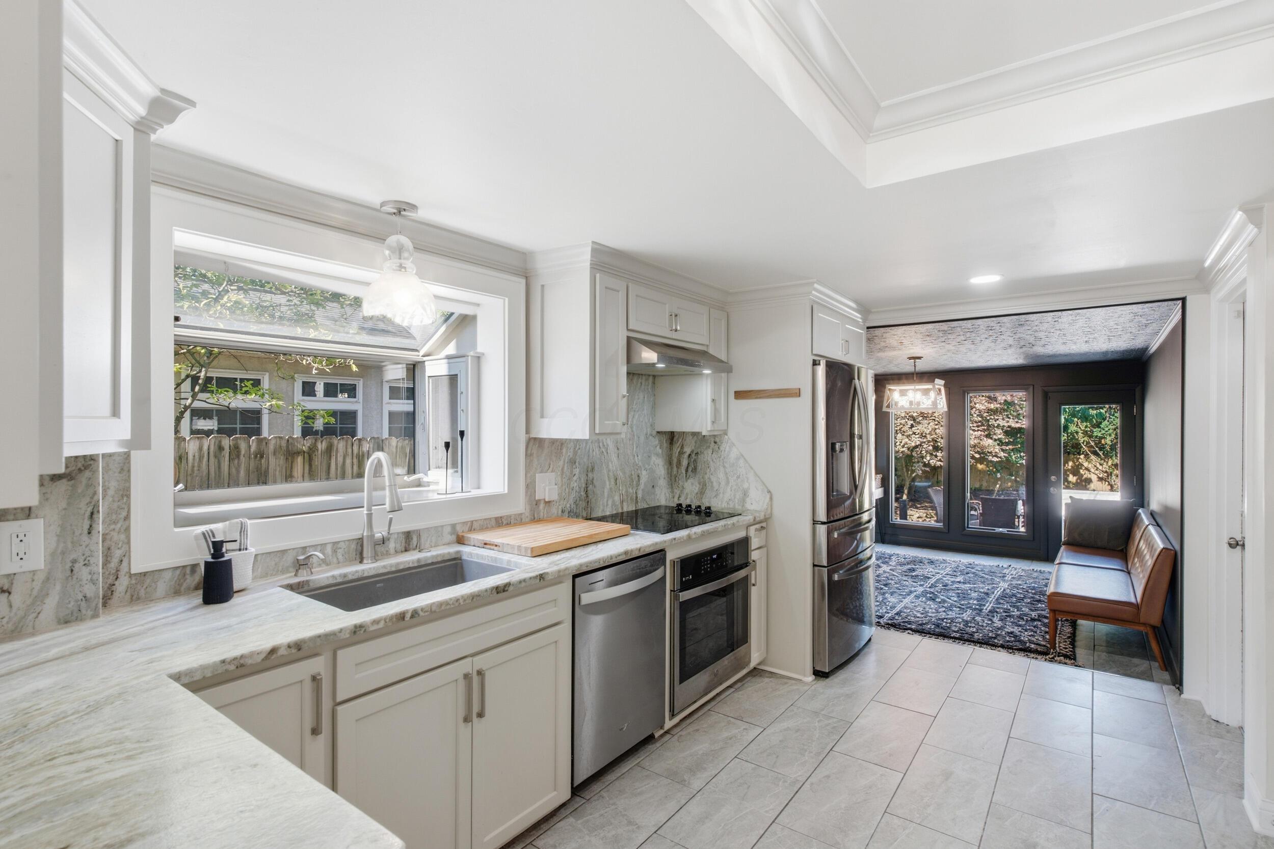 2569 Chester Road Property Photo 14