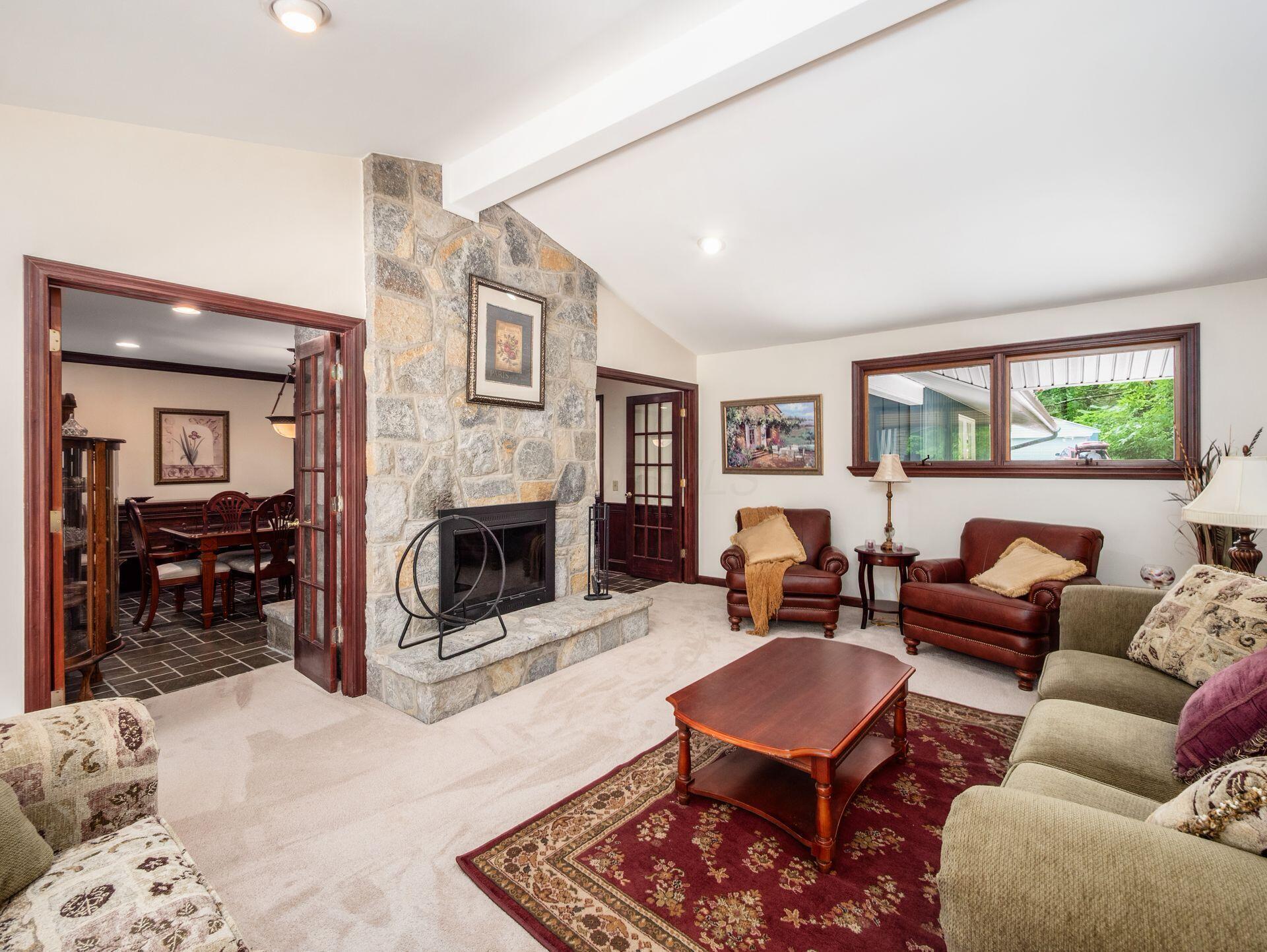 6107 Riverside Drive Property Photo 17