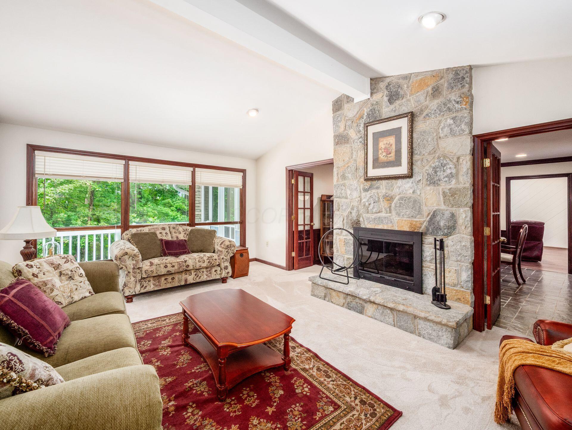 6107 Riverside Drive Property Photo 18