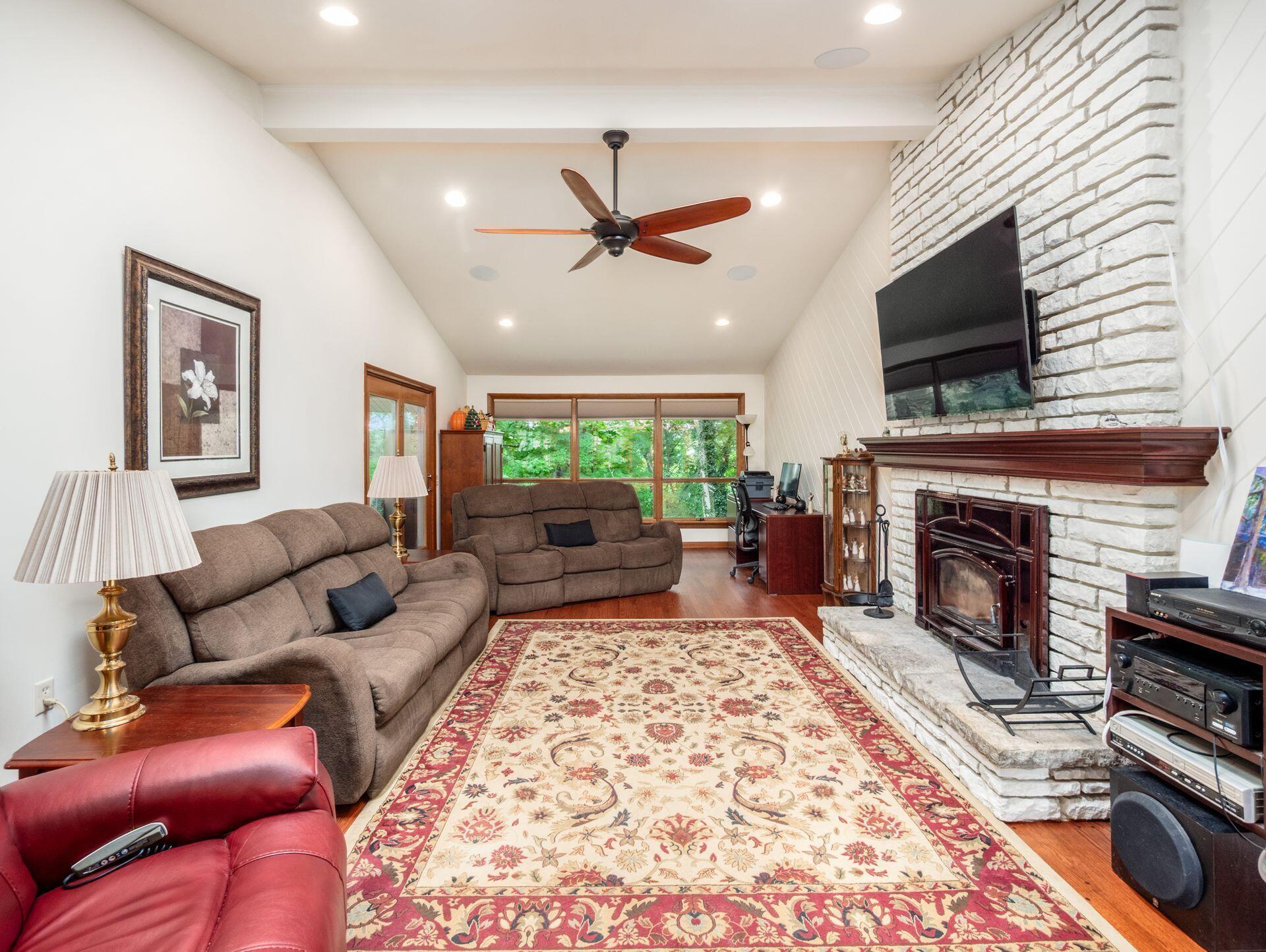 6107 Riverside Drive Property Photo 29