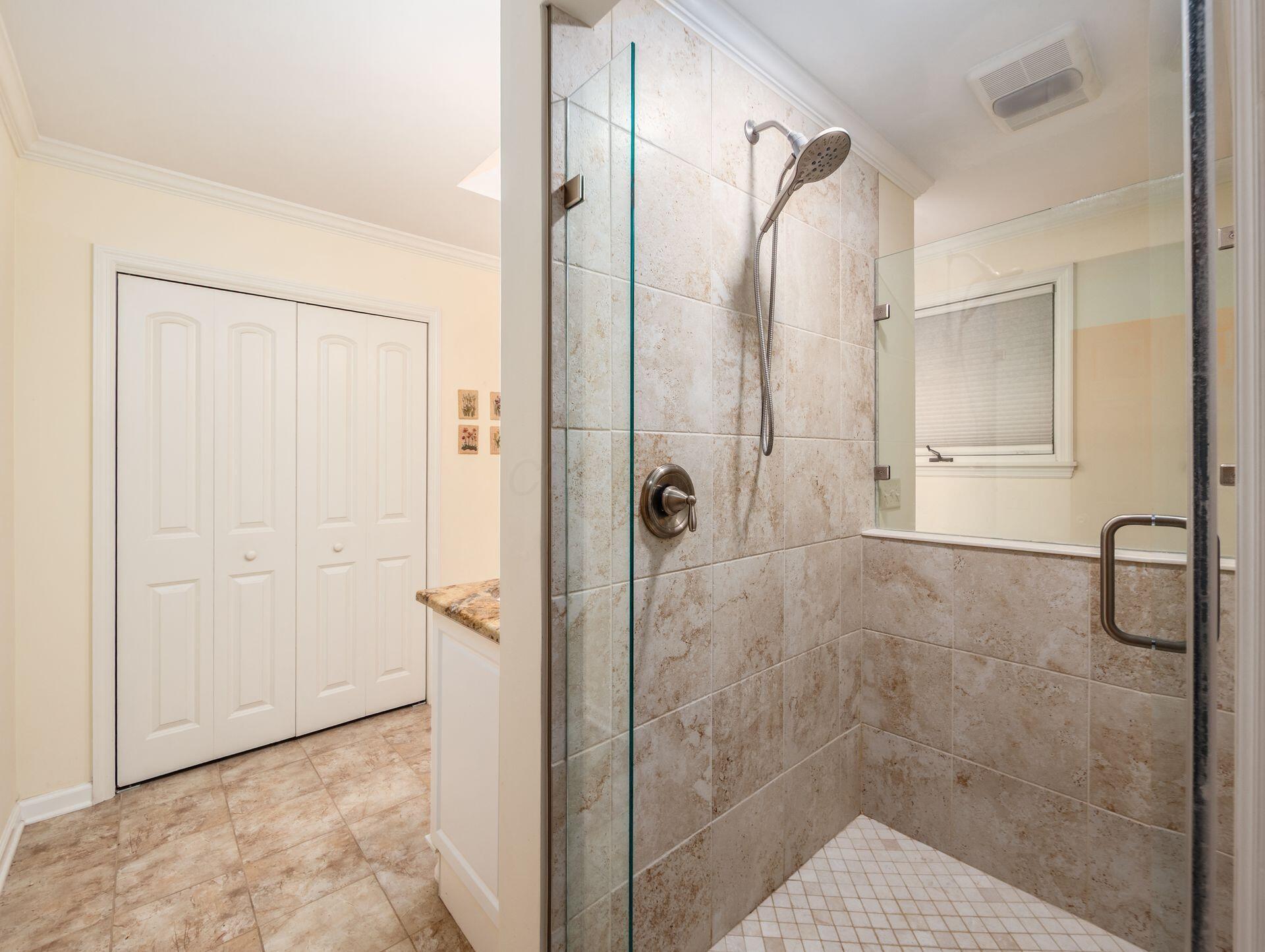 6107 Riverside Drive Property Photo 39
