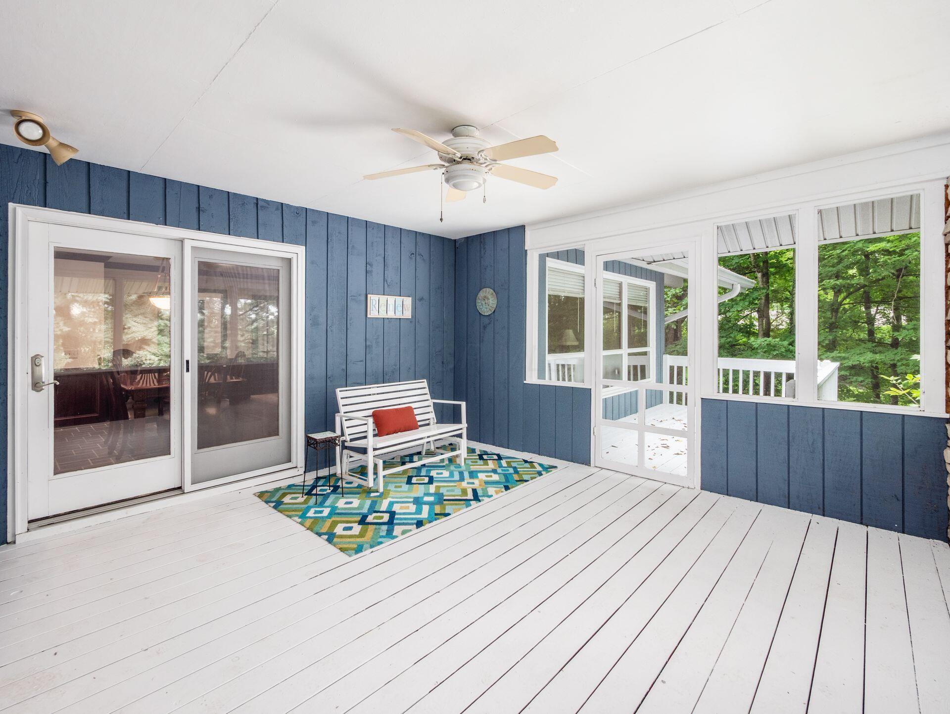 6107 Riverside Drive Property Photo 45