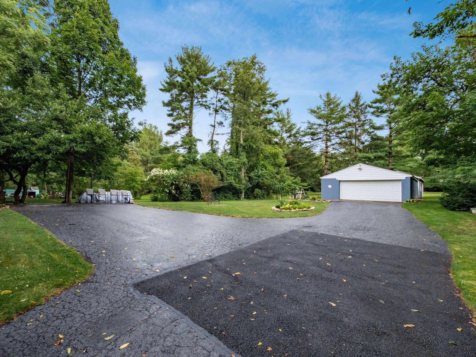 6107 Riverside Drive Property Photo 57