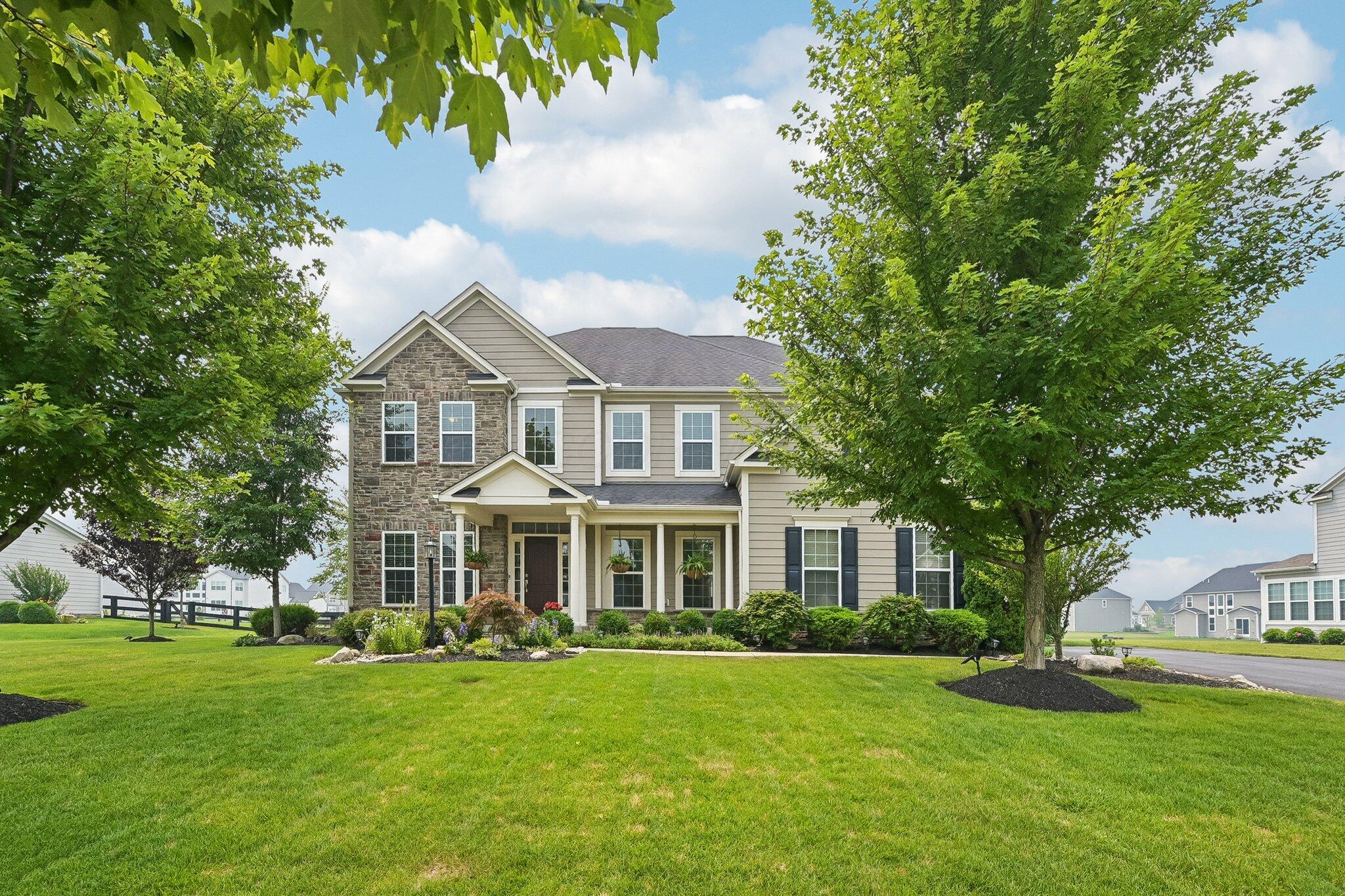 727 Regency Bend Property Photo 2