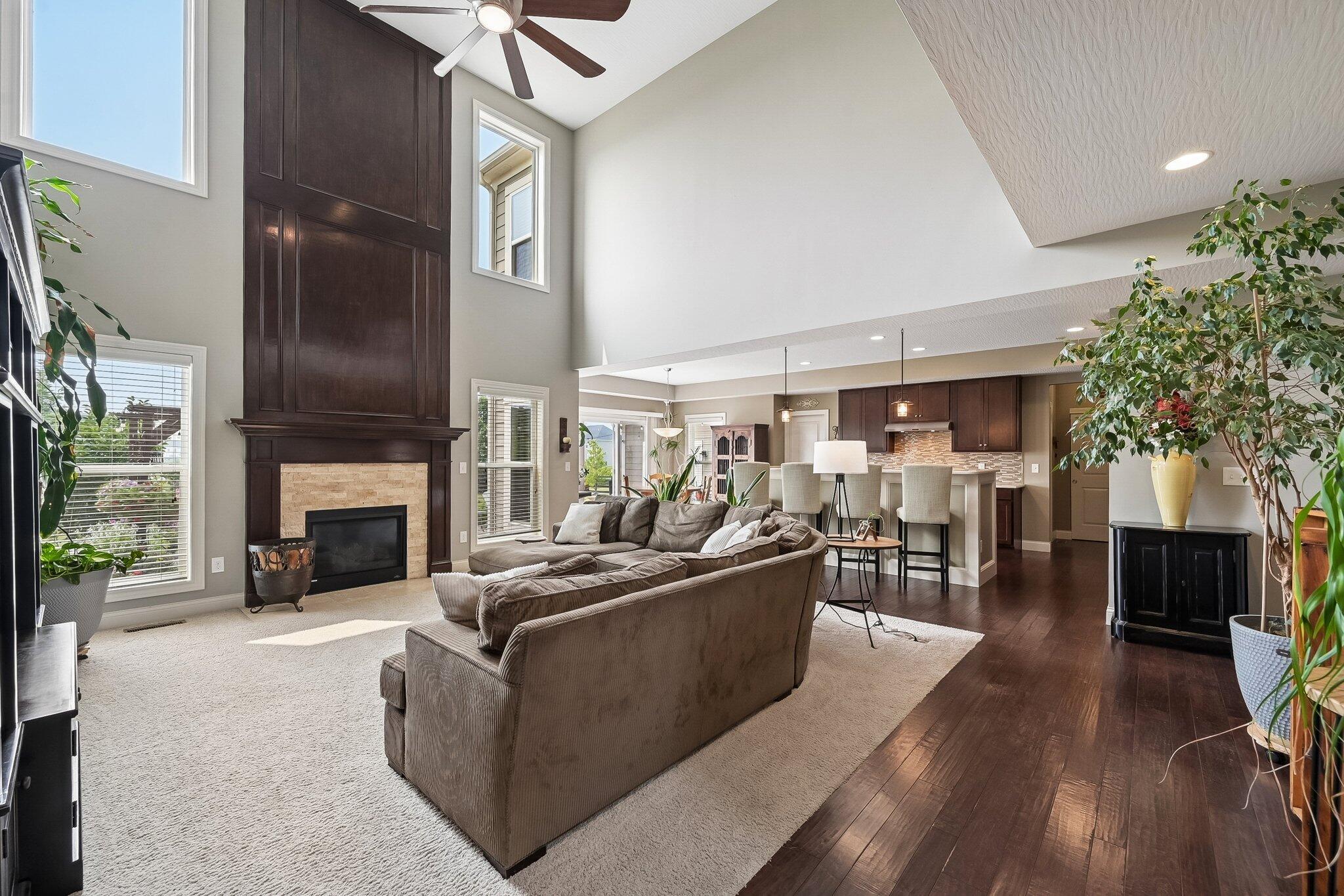 727 Regency Bend Property Photo 15