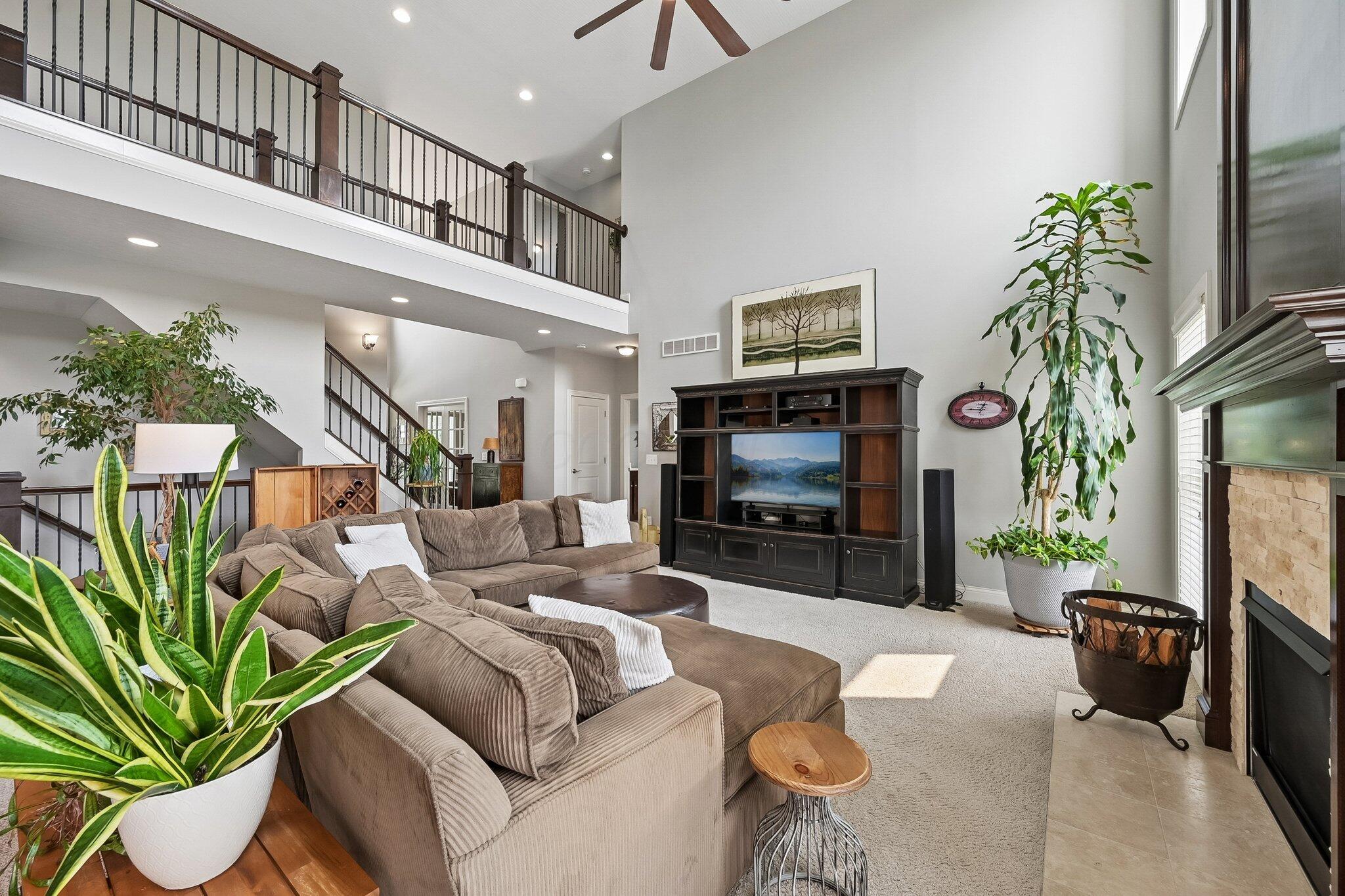 727 Regency Bend Property Photo 18