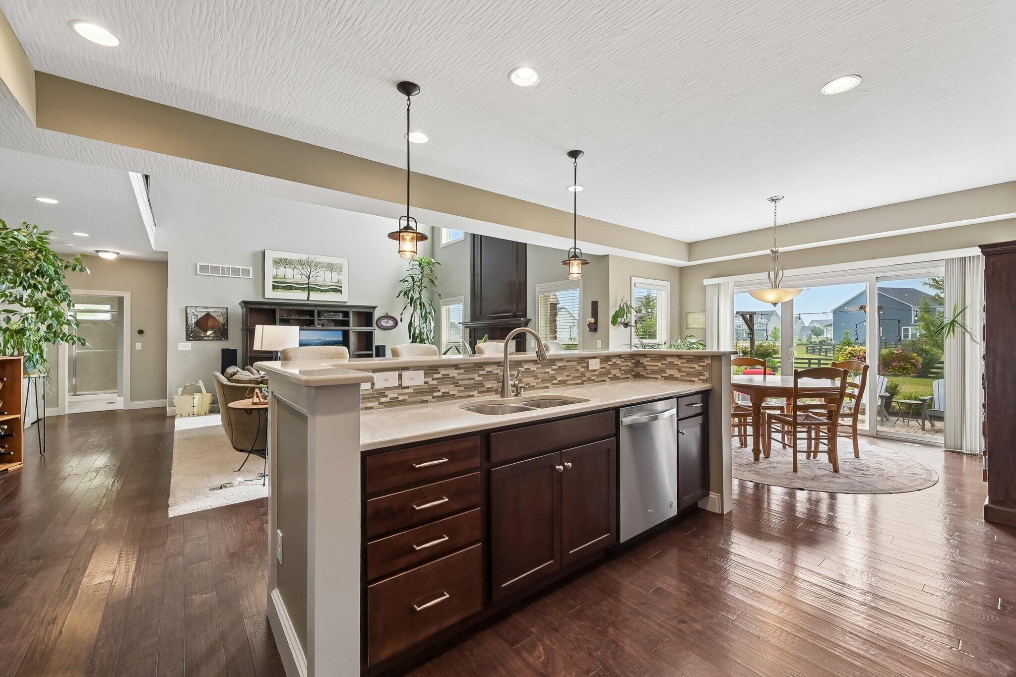 727 Regency Bend Property Photo 30