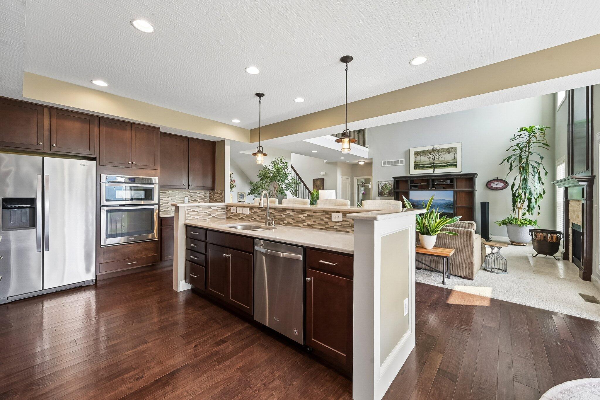 727 Regency Bend Property Photo 32