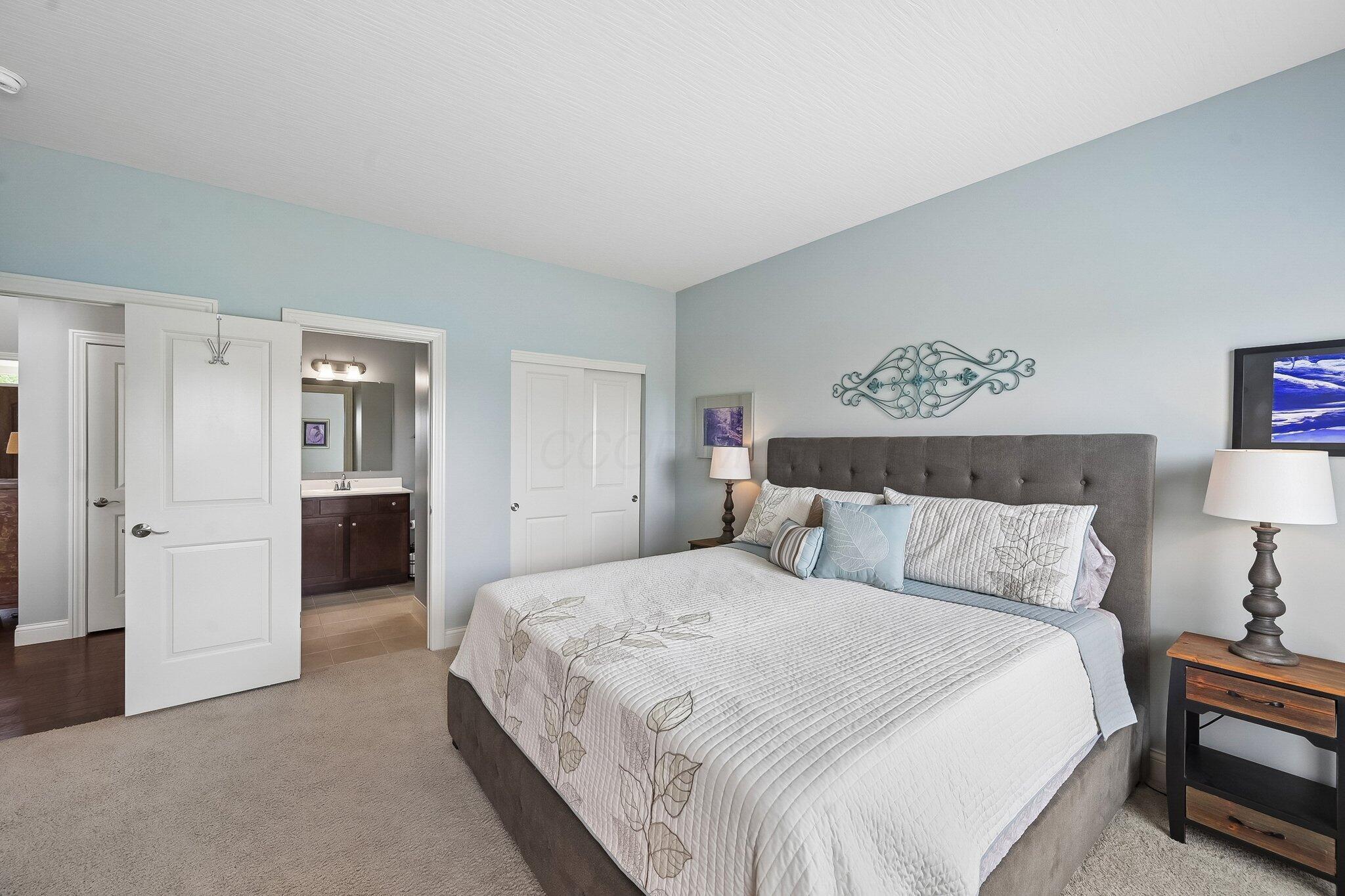 727 Regency Bend Property Photo 37