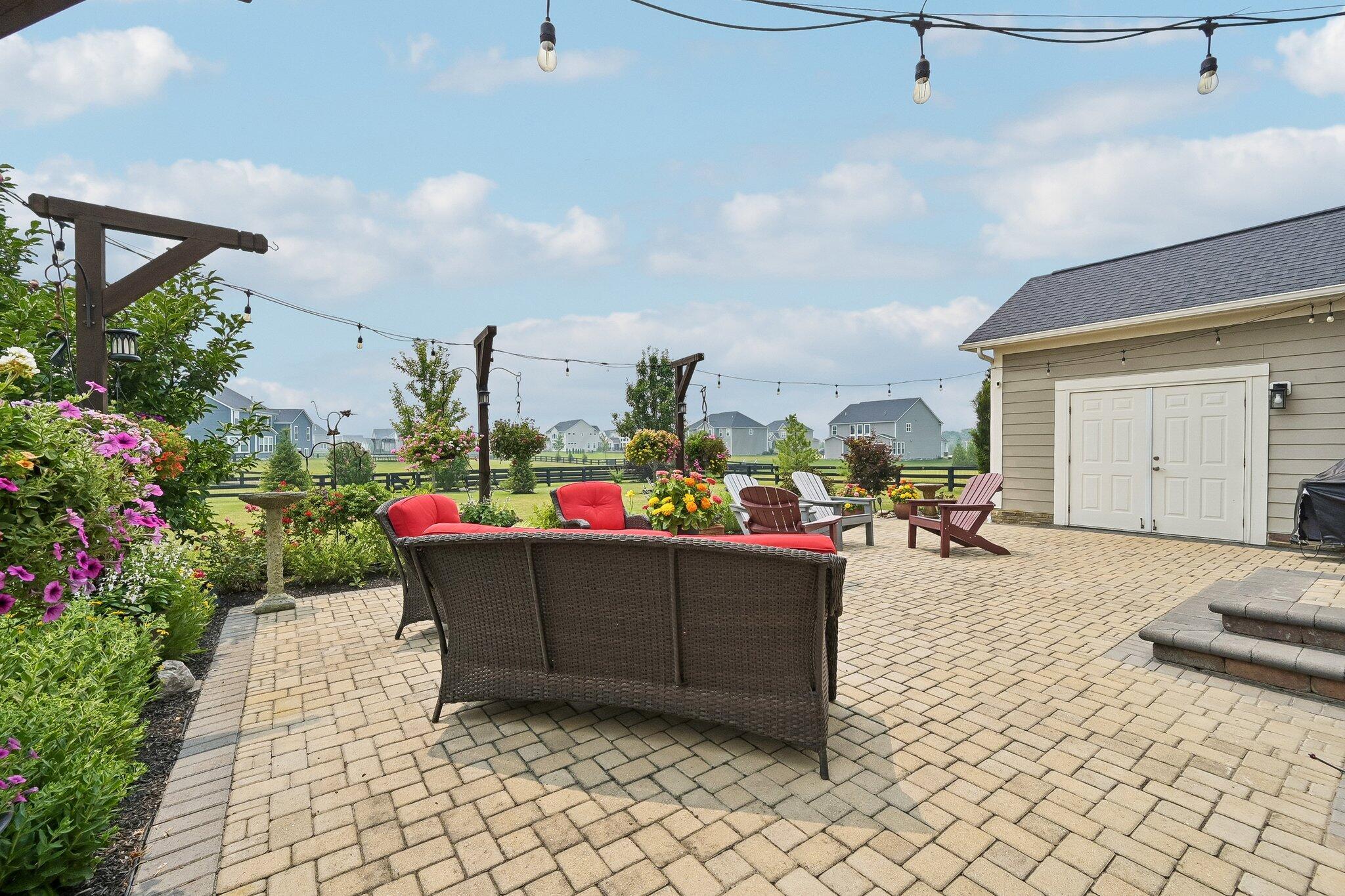 727 Regency Bend Property Photo 77