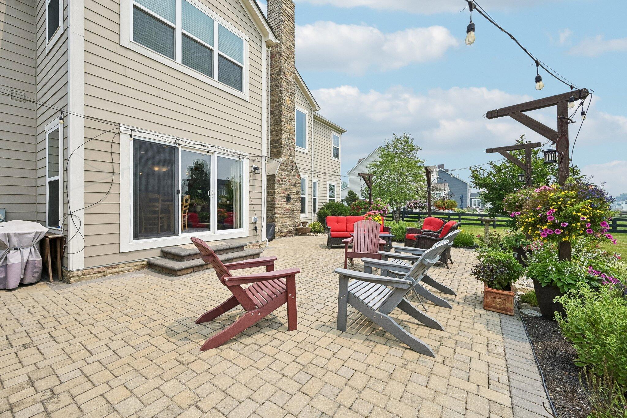 727 Regency Bend Property Photo 79