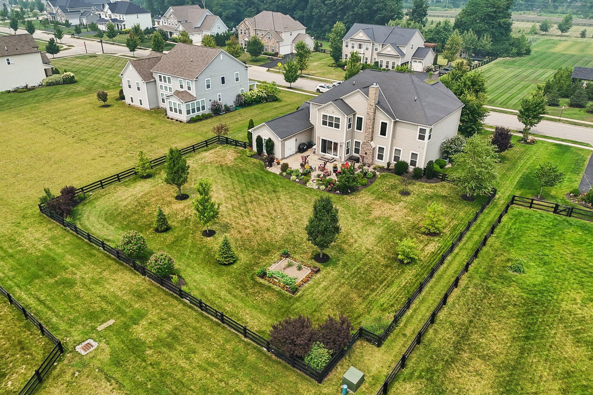 727 Regency Bend Property Photo 96