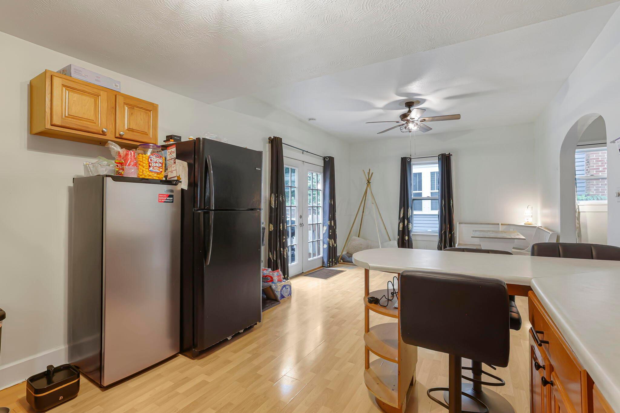 2122 Norwood Boulevard Property Photo 9
