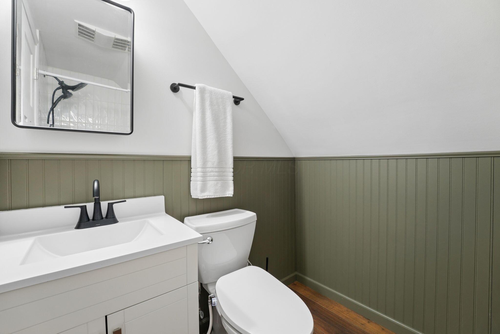 559 E Beechwold Boulevard Property Photo 24