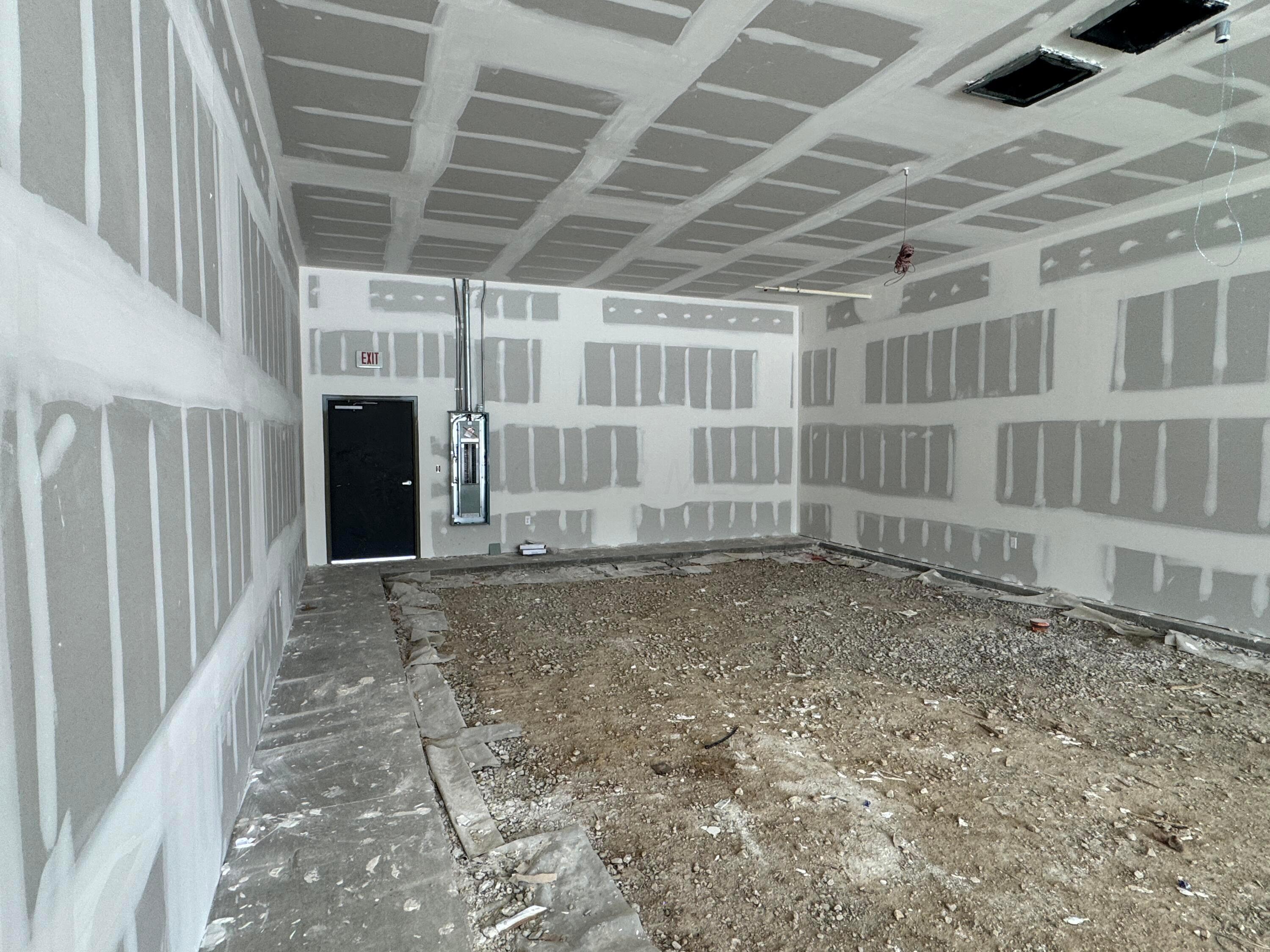 4662-4668 Hall Road Property Photo 22