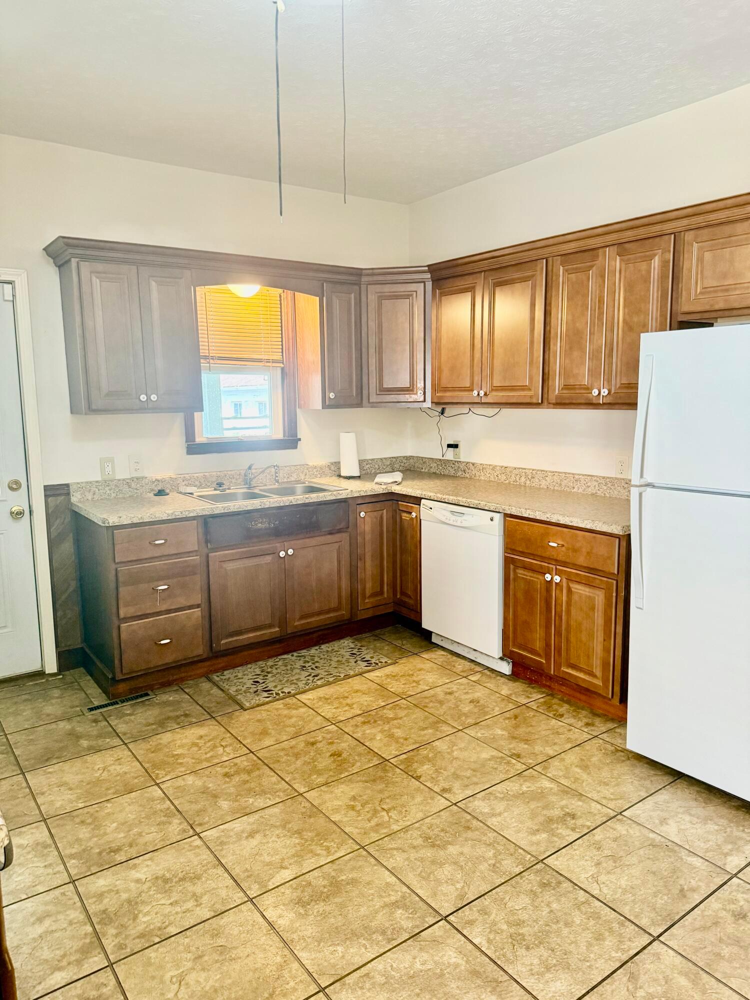 414 E Mound Street Property Photo 4