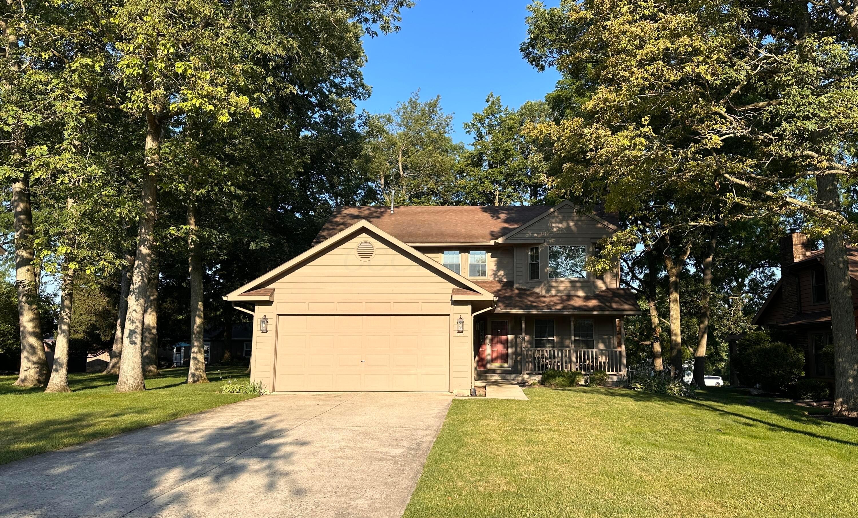 605 Oakwood Drive Property Photo 1