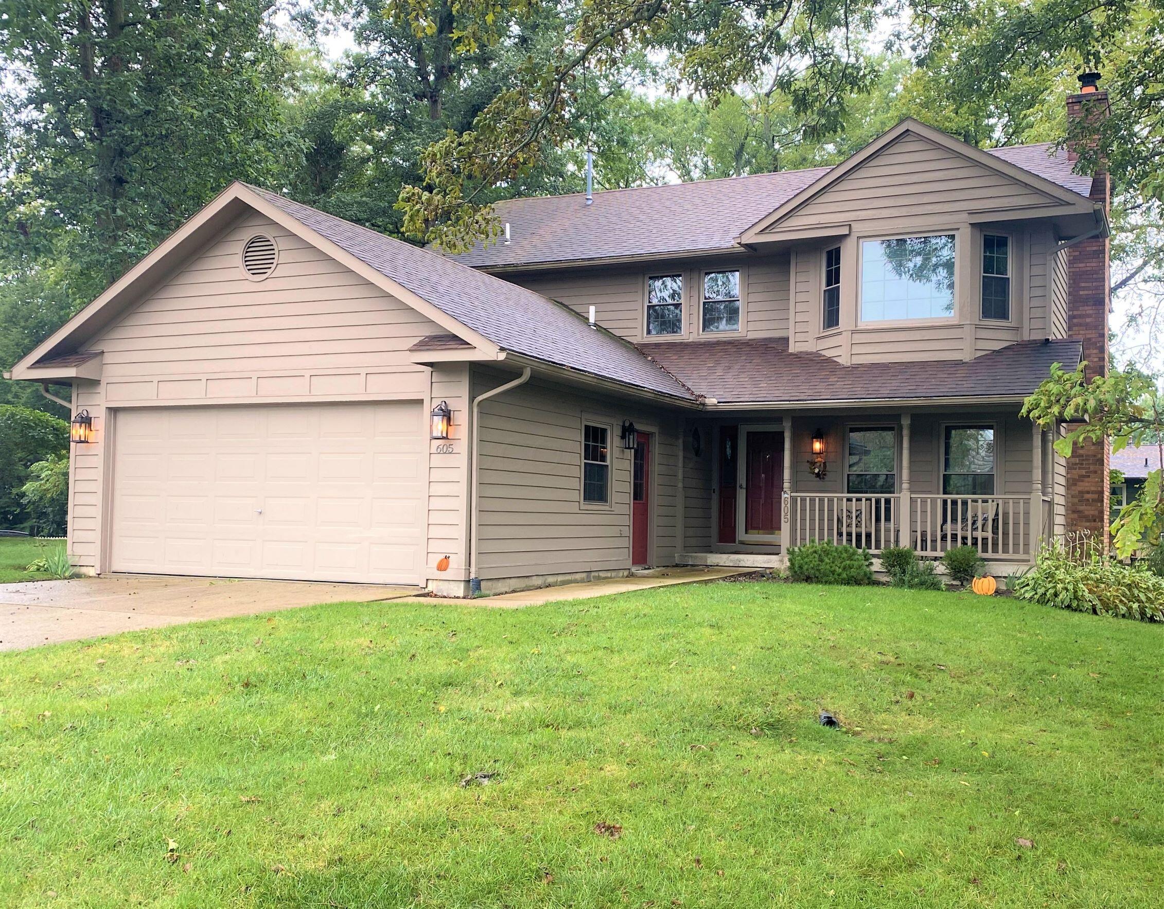 605 Oakwood Drive Property Photo 1